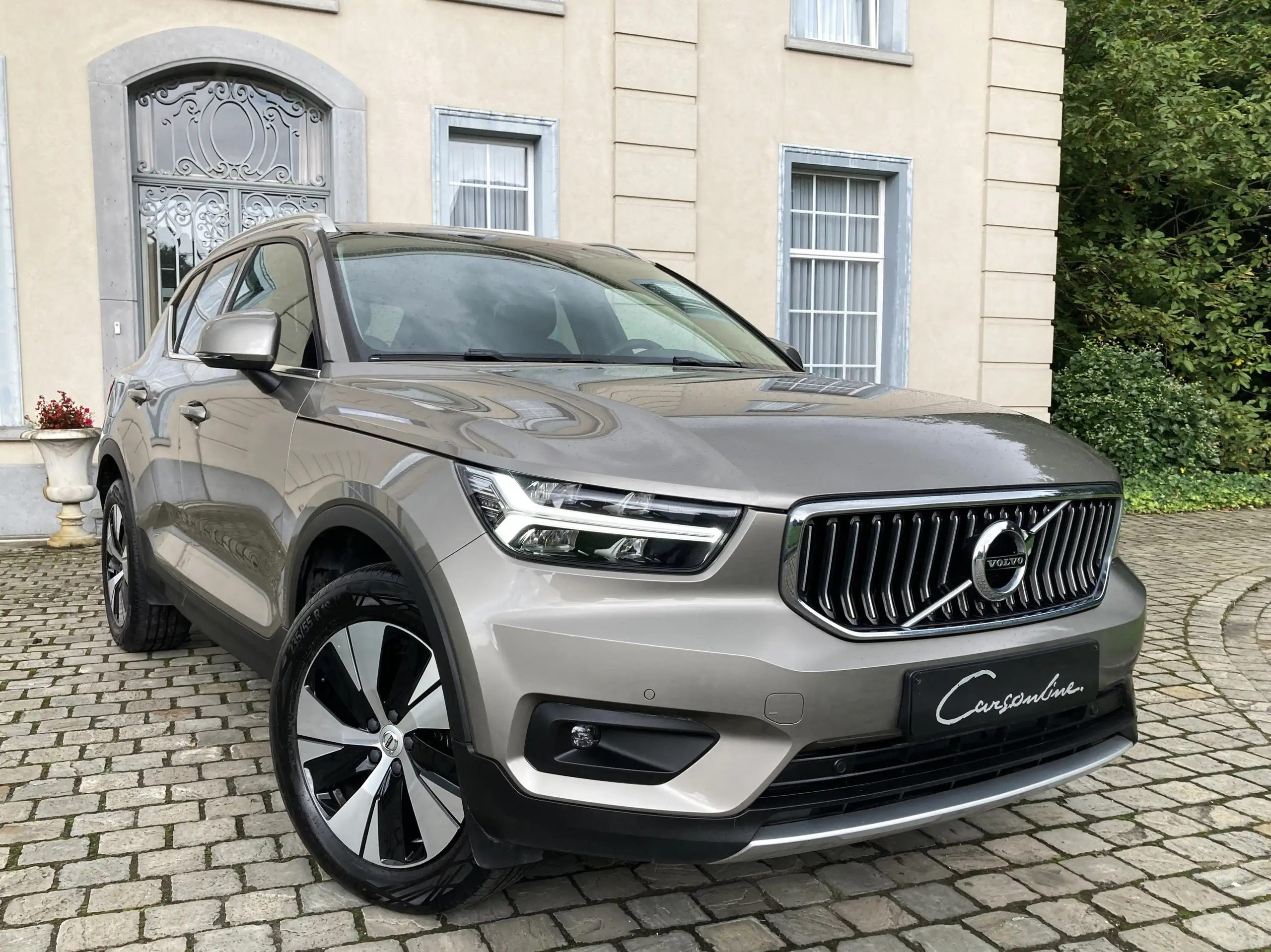 Volvo - XC40