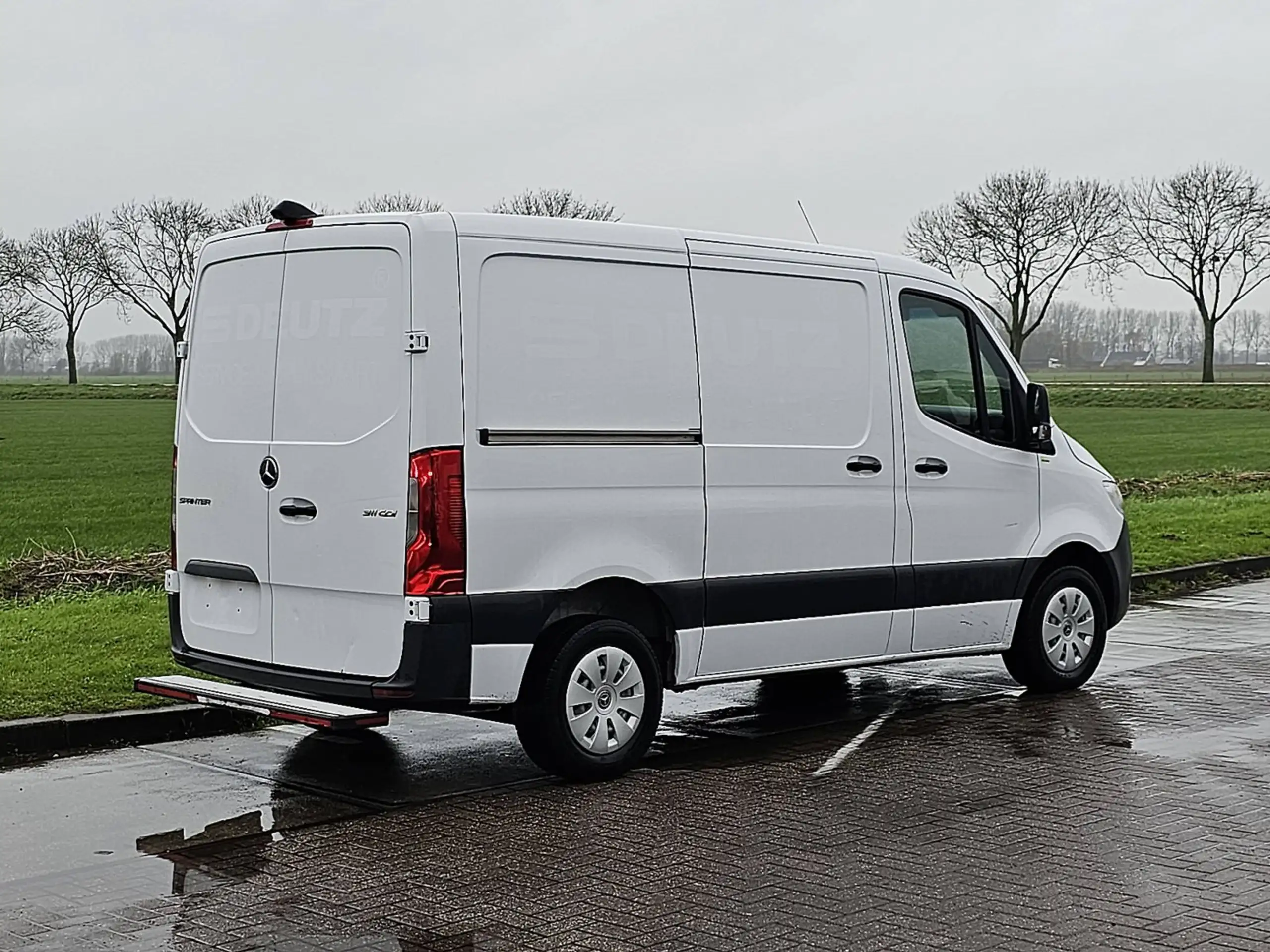 Mercedes-Benz - Sprinter