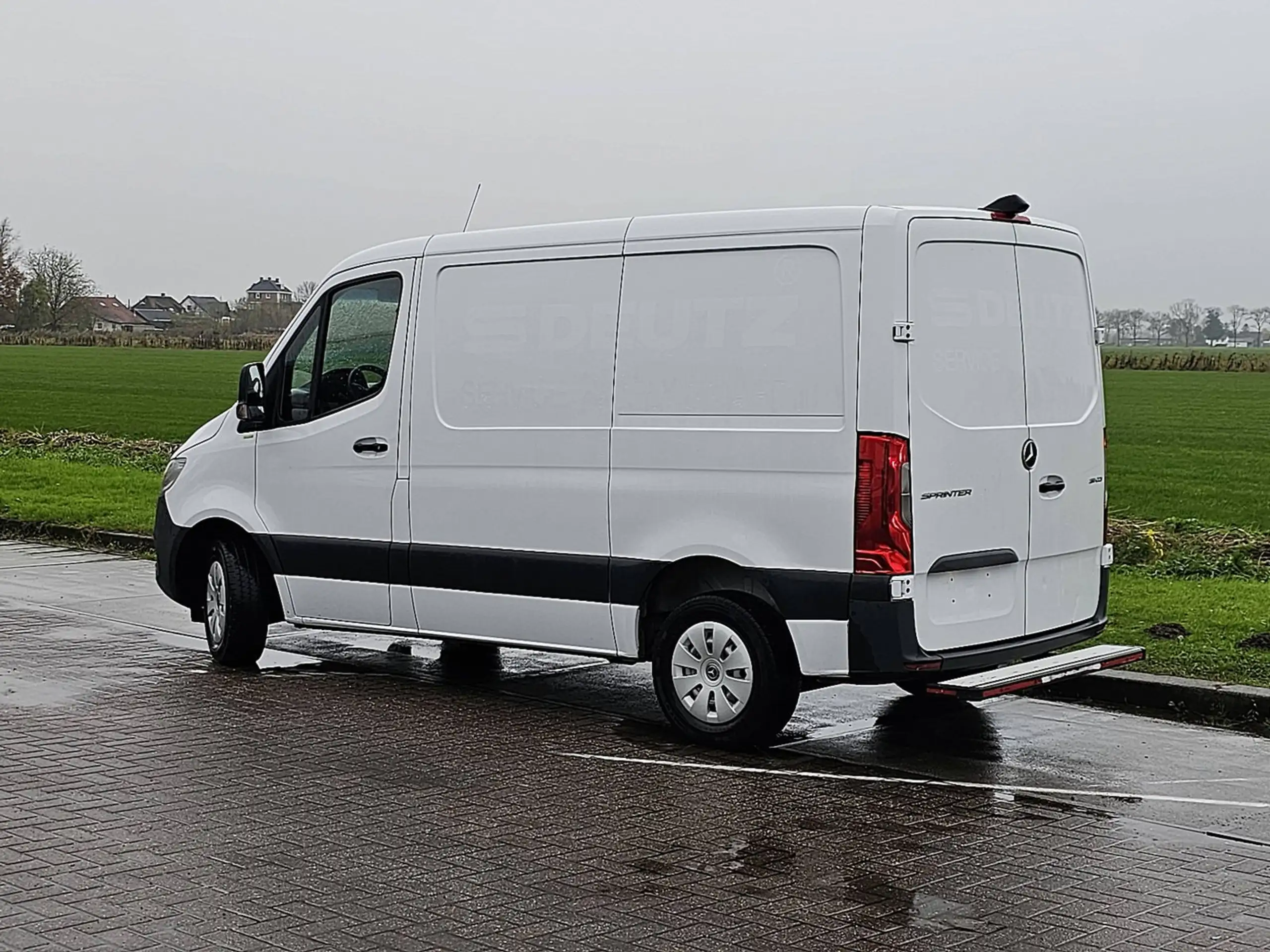 Mercedes-Benz - Sprinter