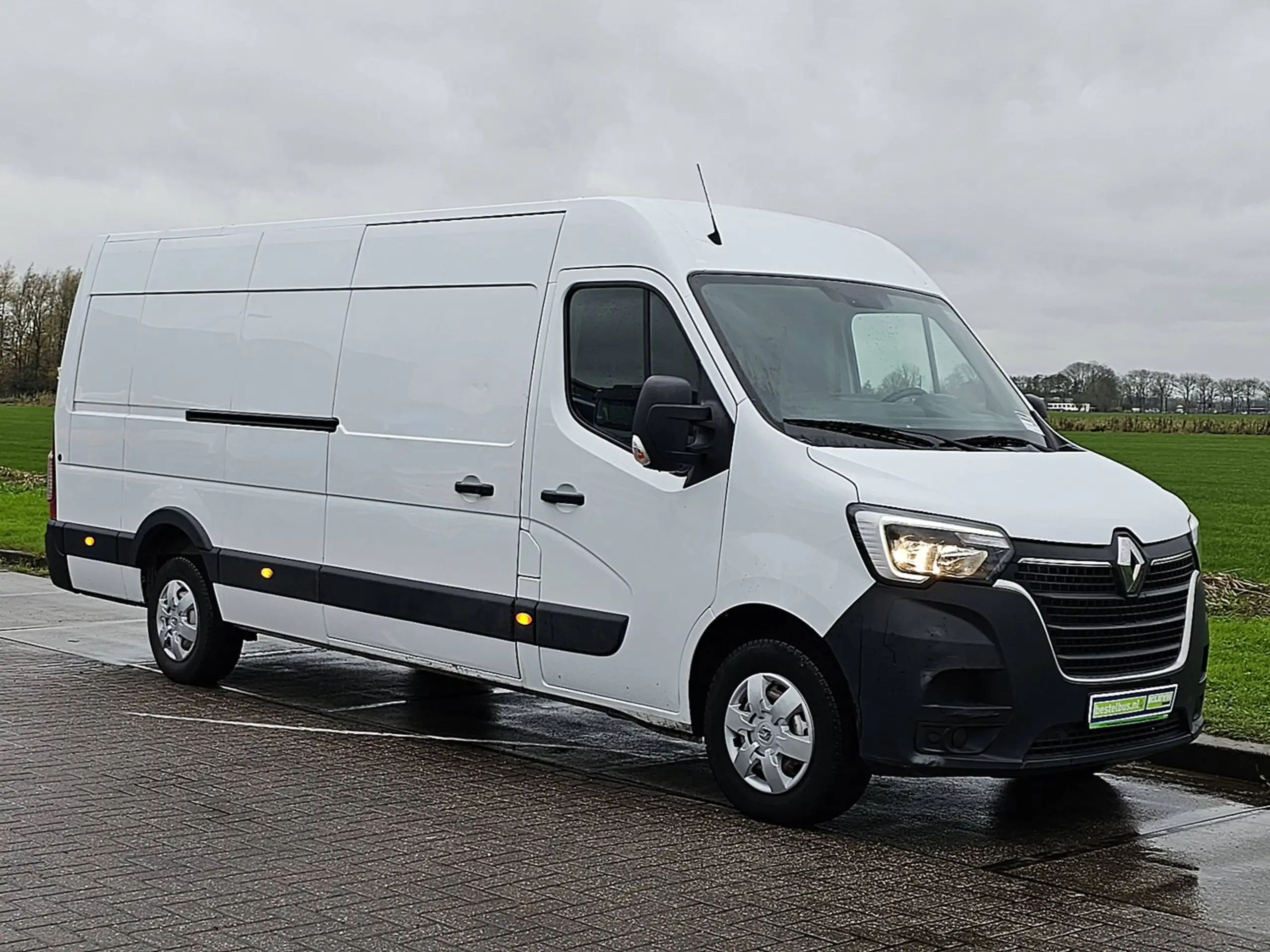 Renault - Master