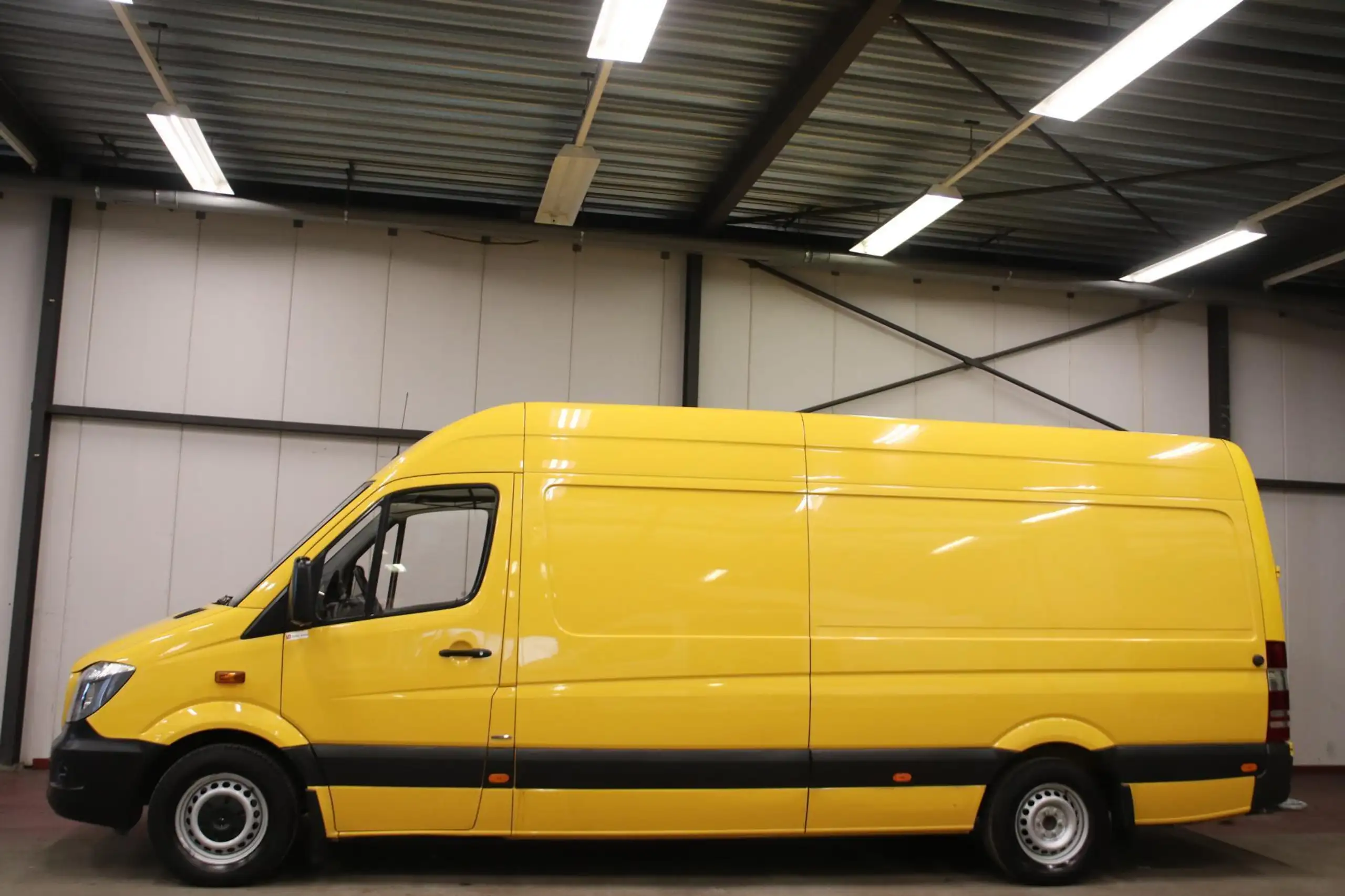 Mercedes-Benz - Sprinter