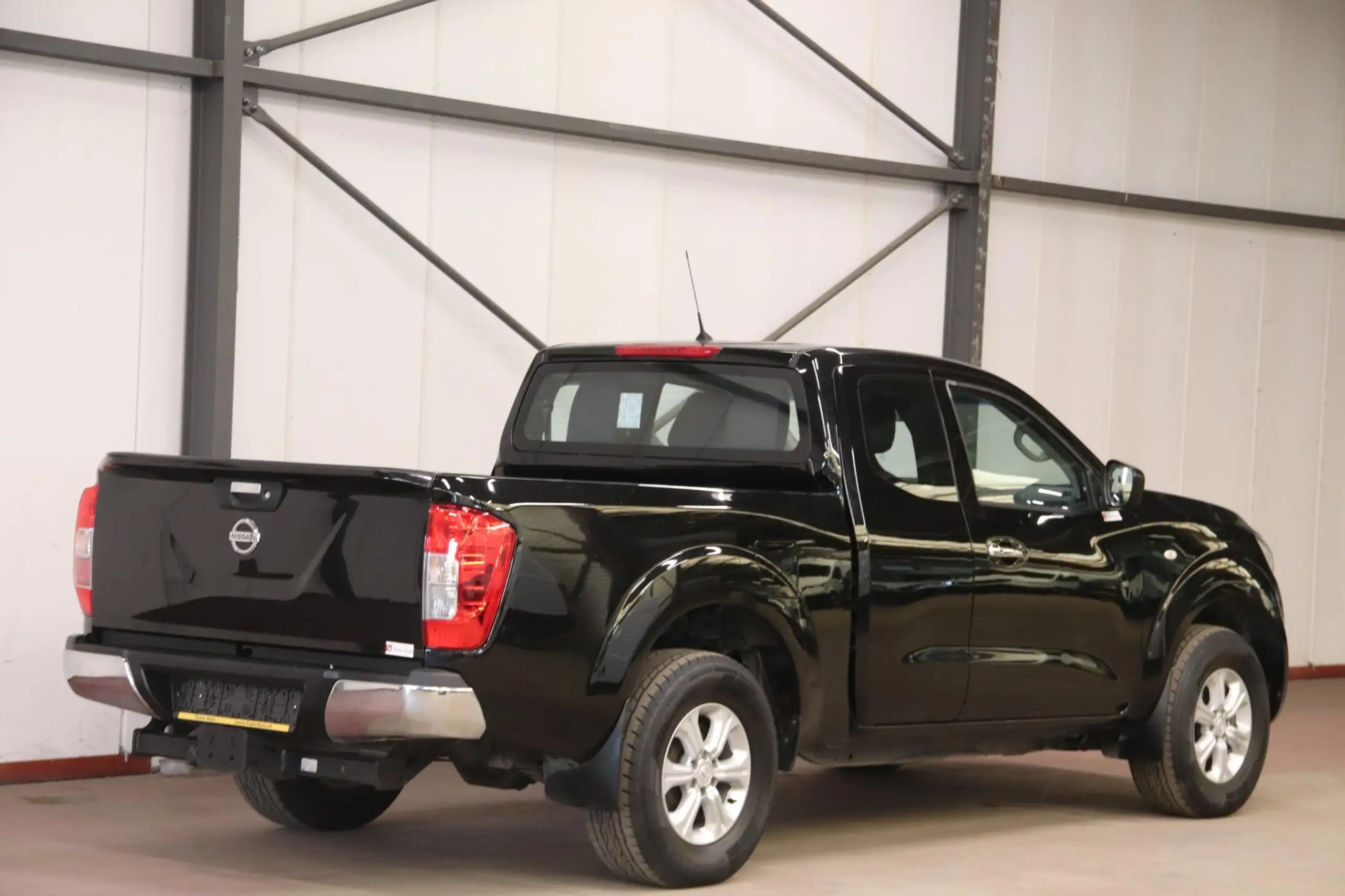 Nissan - Navara