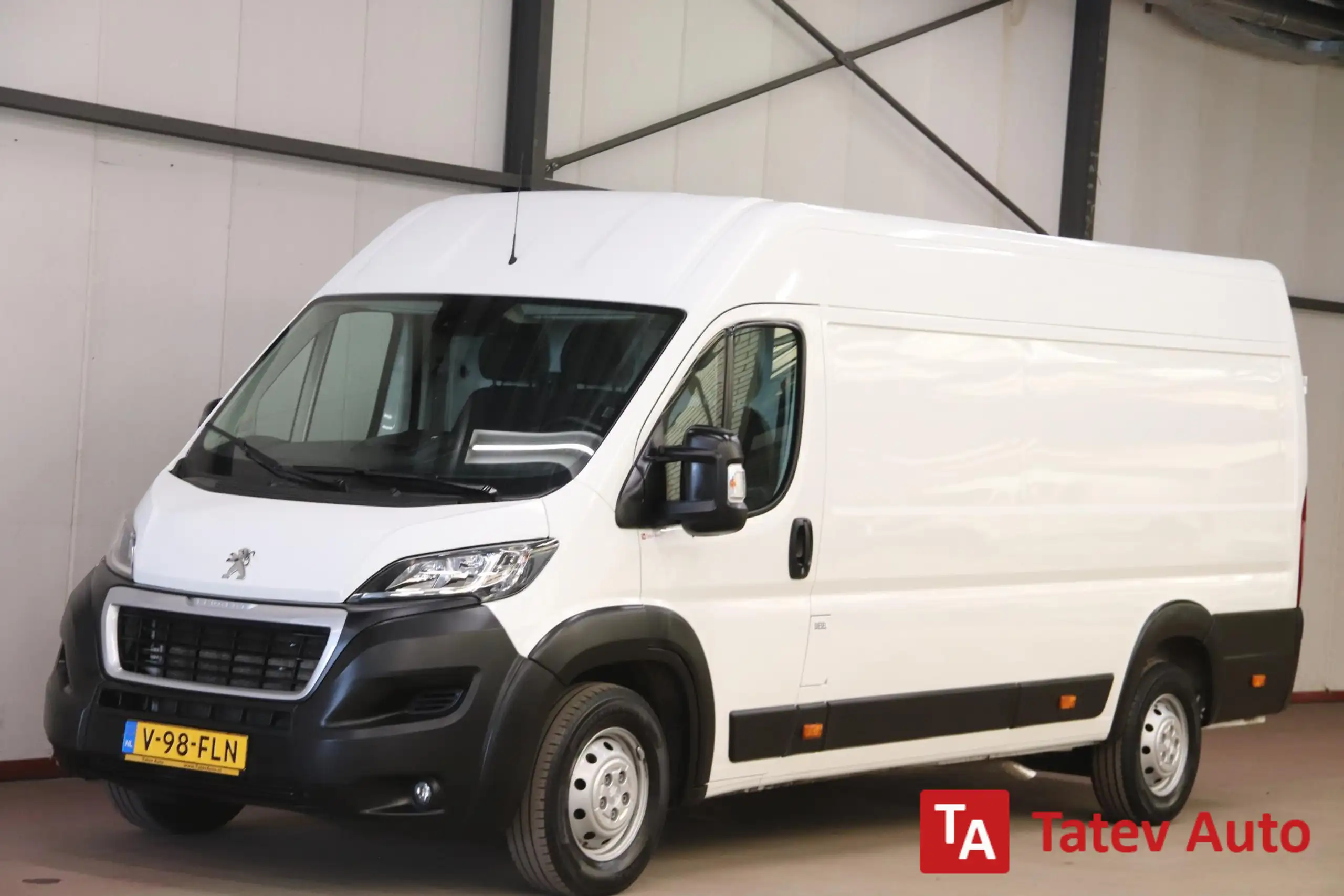 Peugeot Boxer 2021