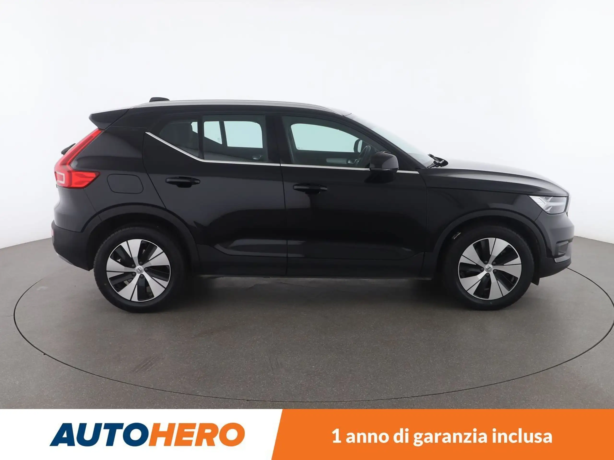 Volvo - XC40