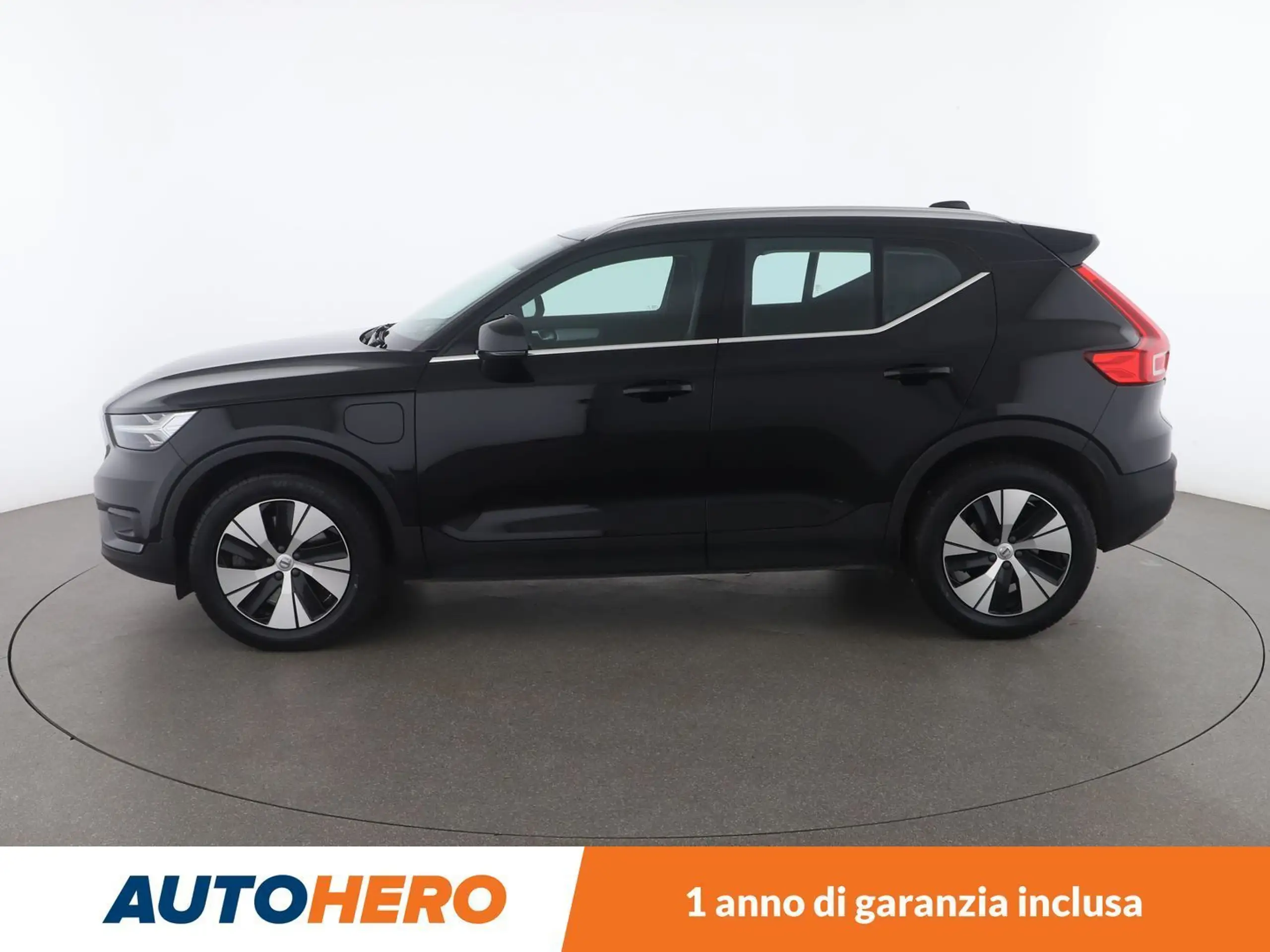 Volvo - XC40