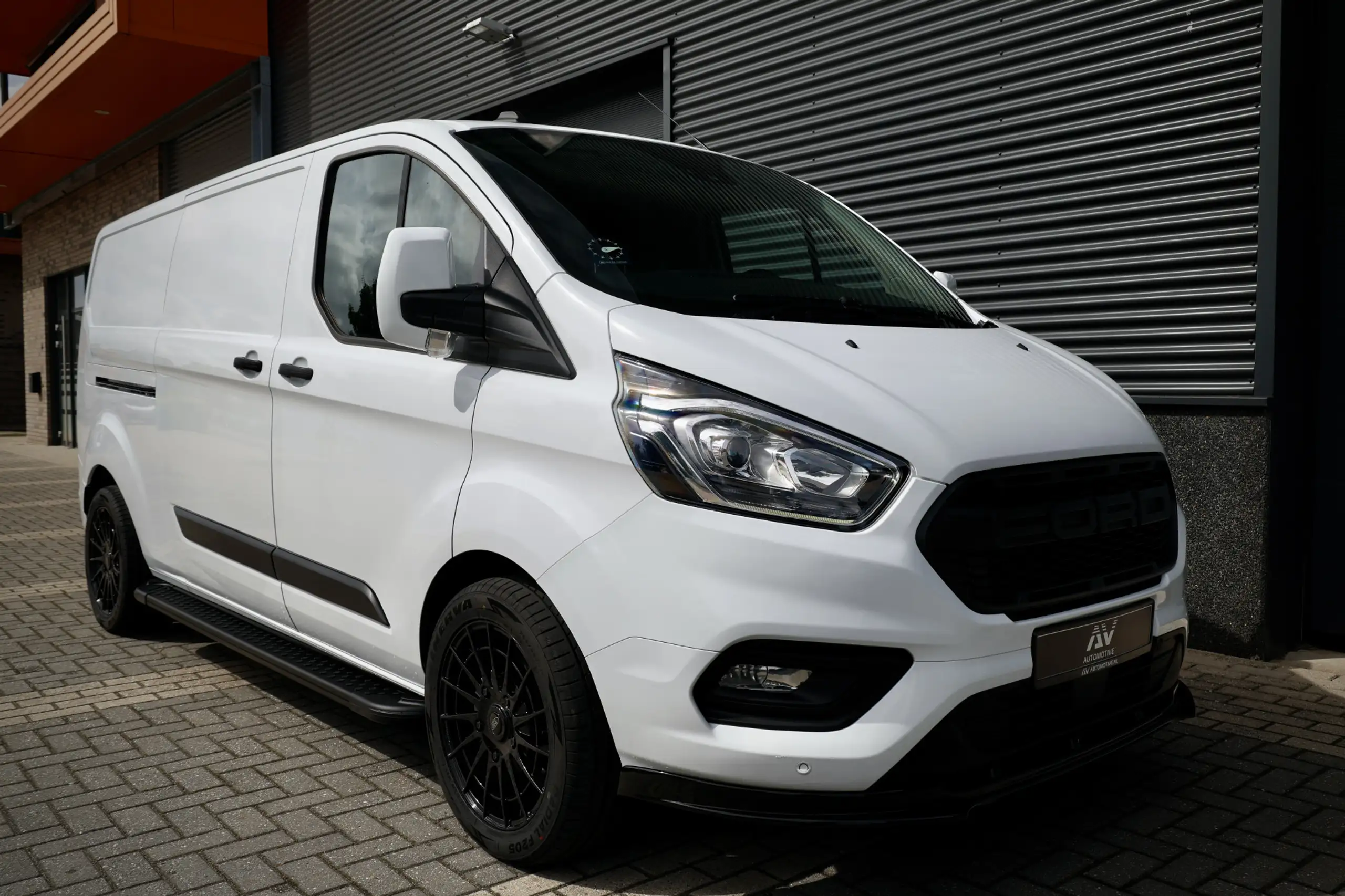 Ford - Transit Custom