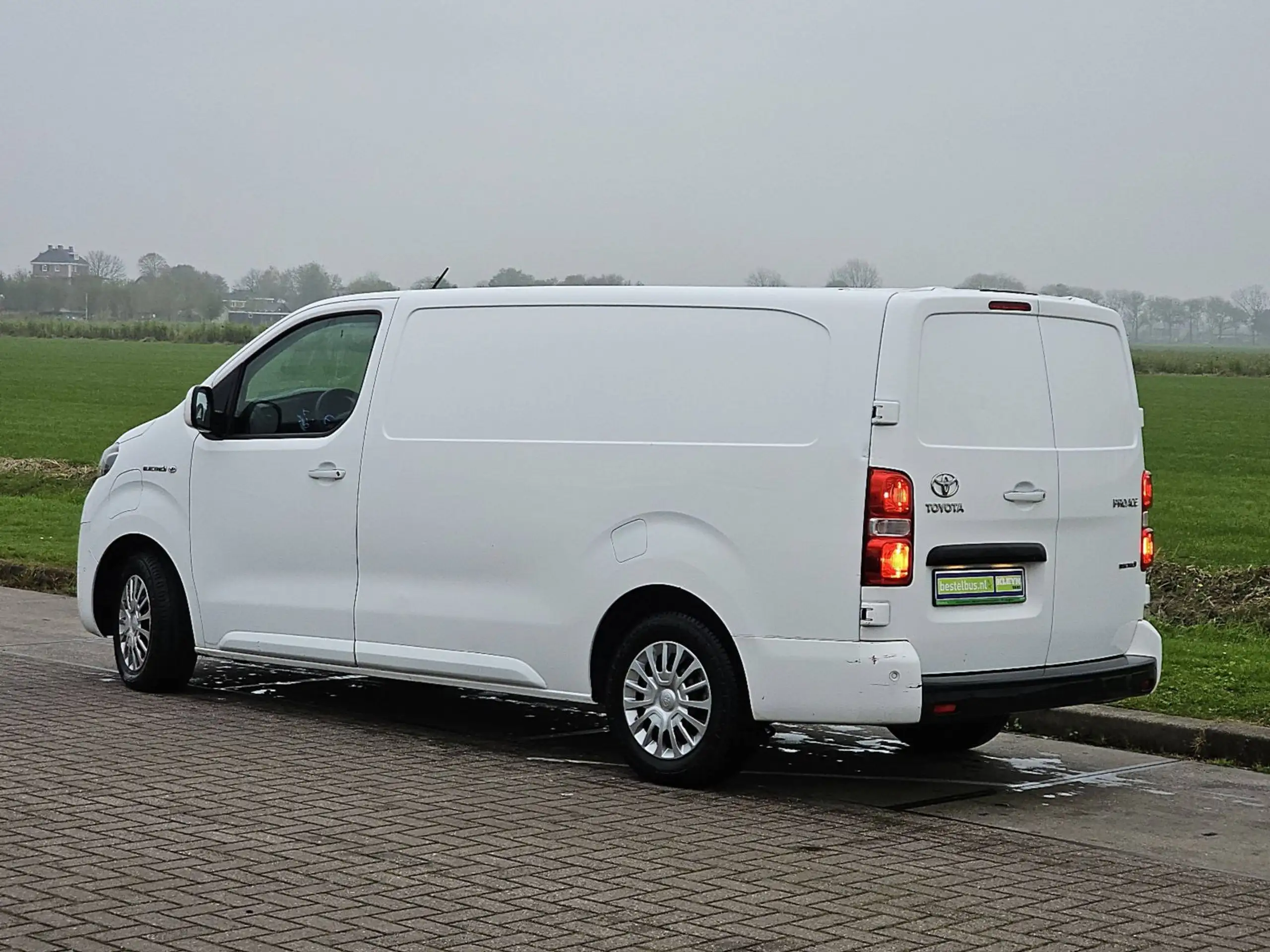 Toyota - Proace