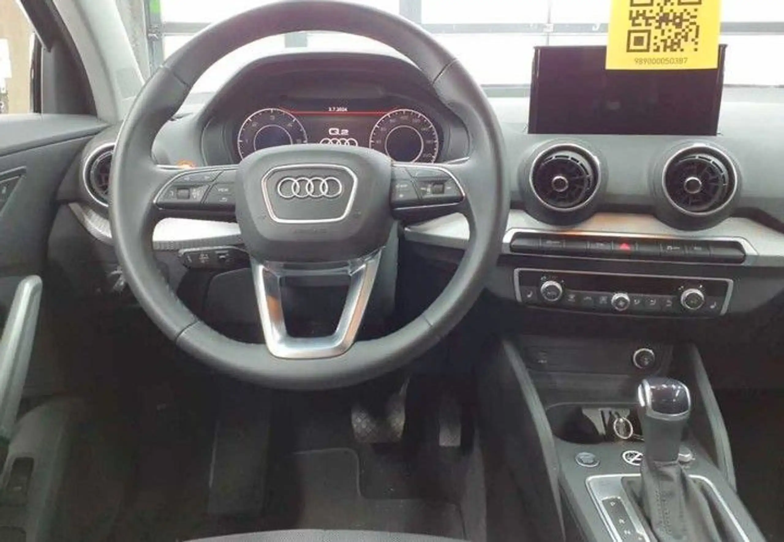 Audi - Q2