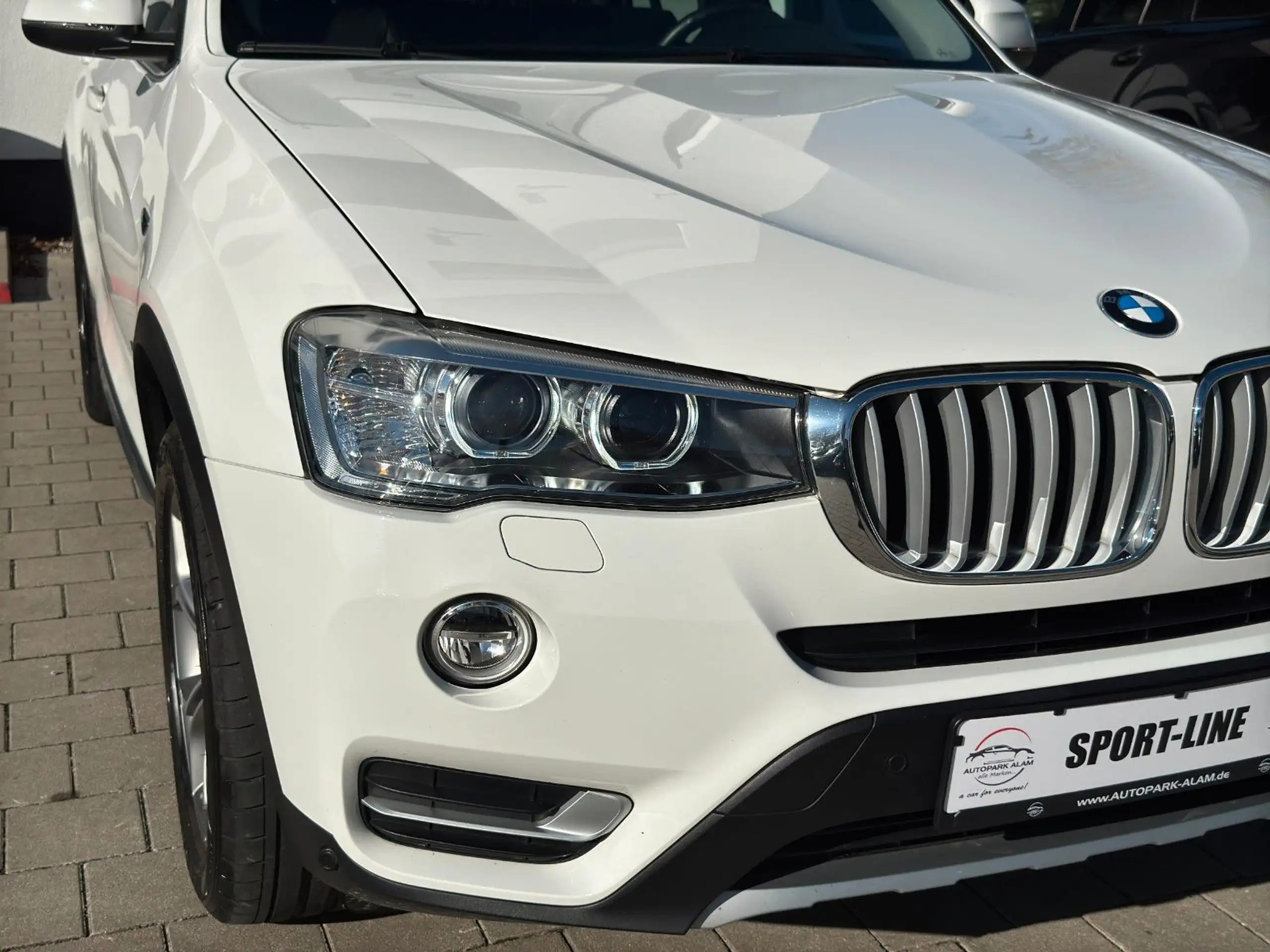 BMW - X3