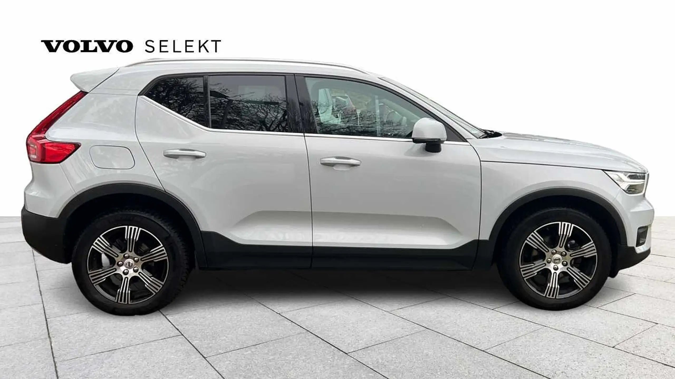 Volvo - XC40