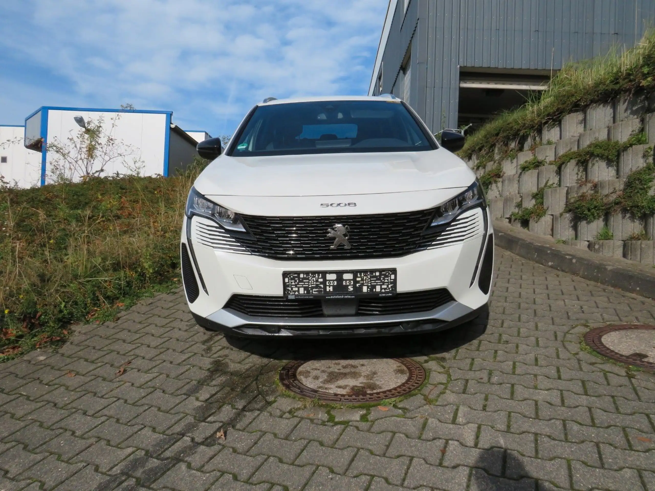 Peugeot - 5008