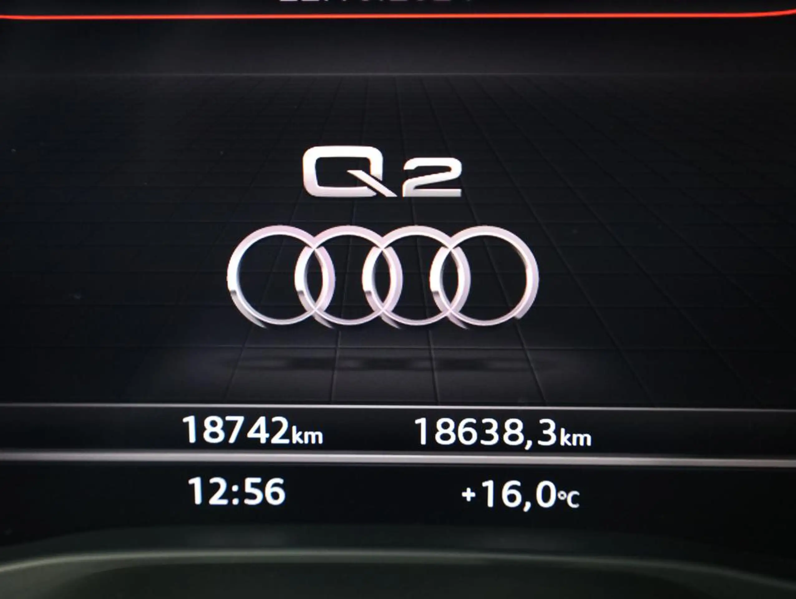 Audi - Q2