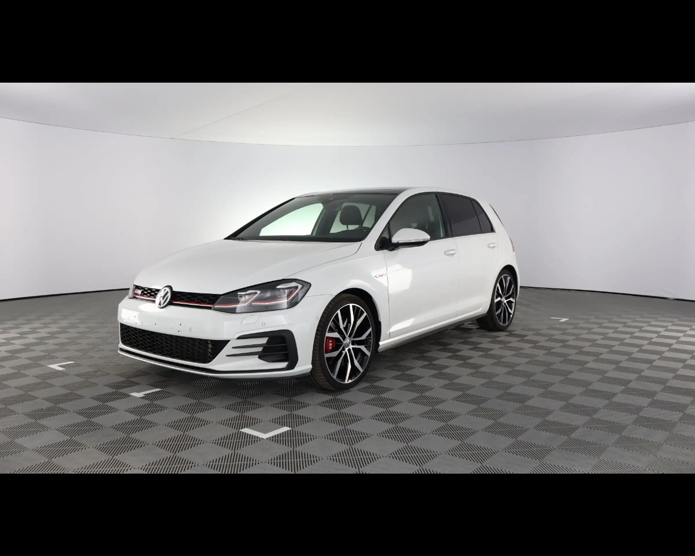 Volkswagen - Golf