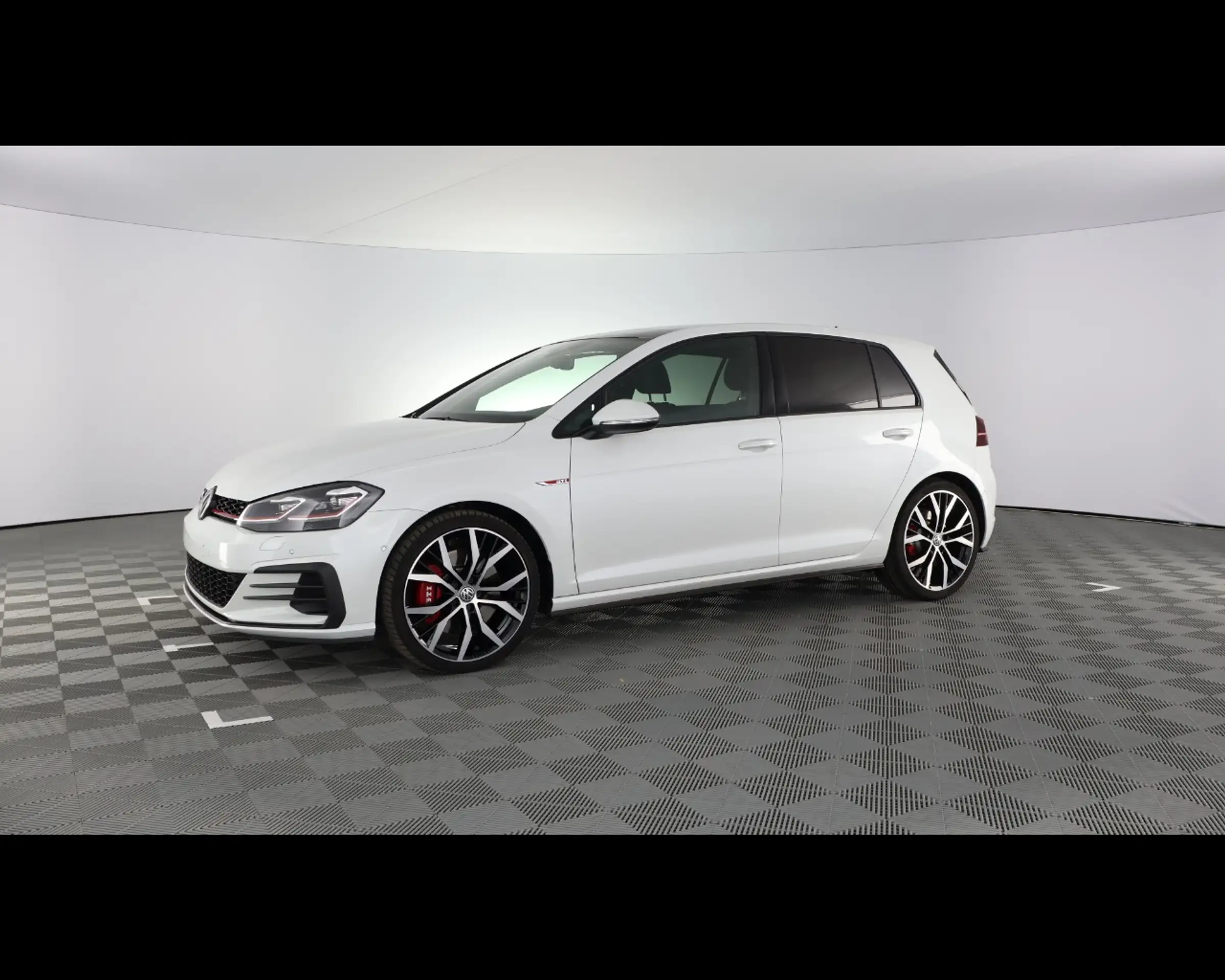 Volkswagen - Golf