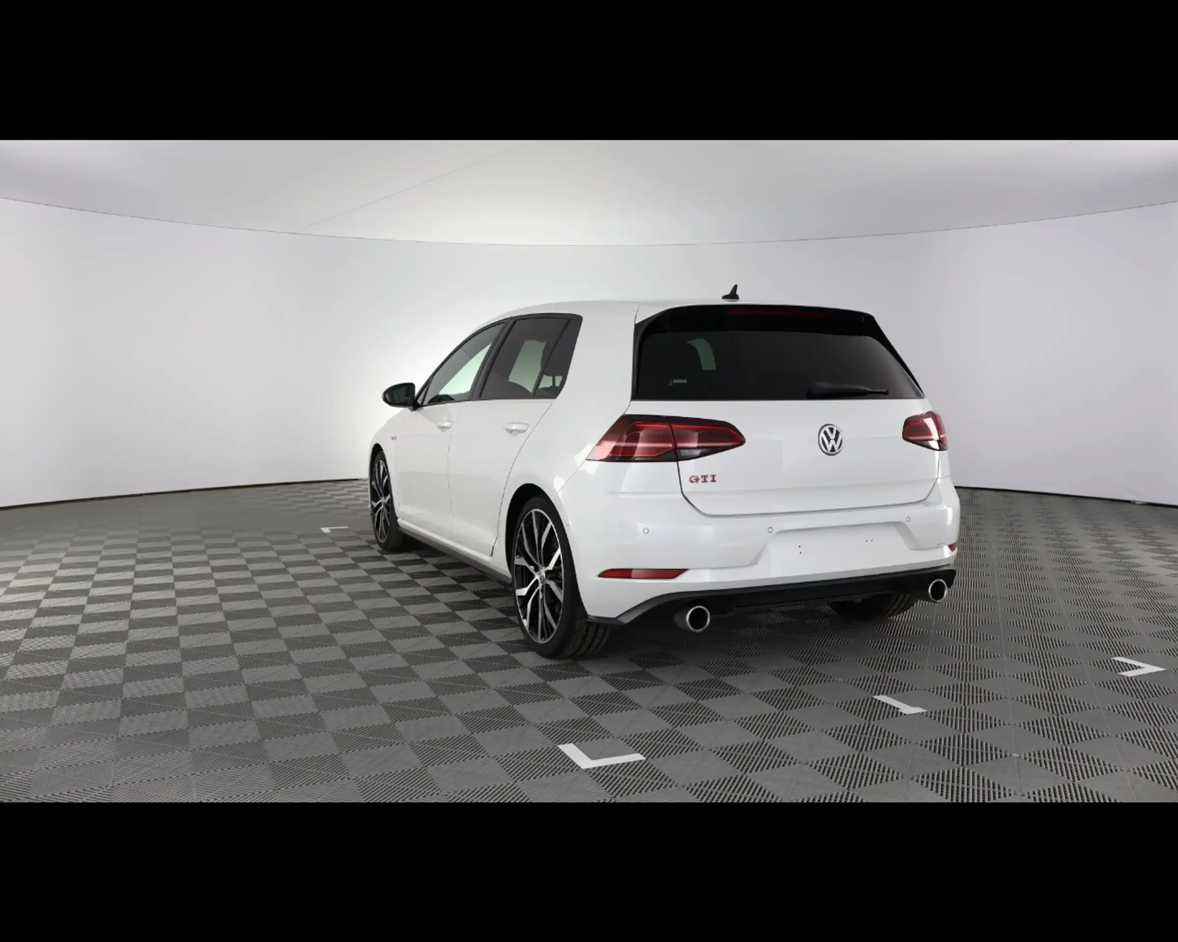 Volkswagen - Golf