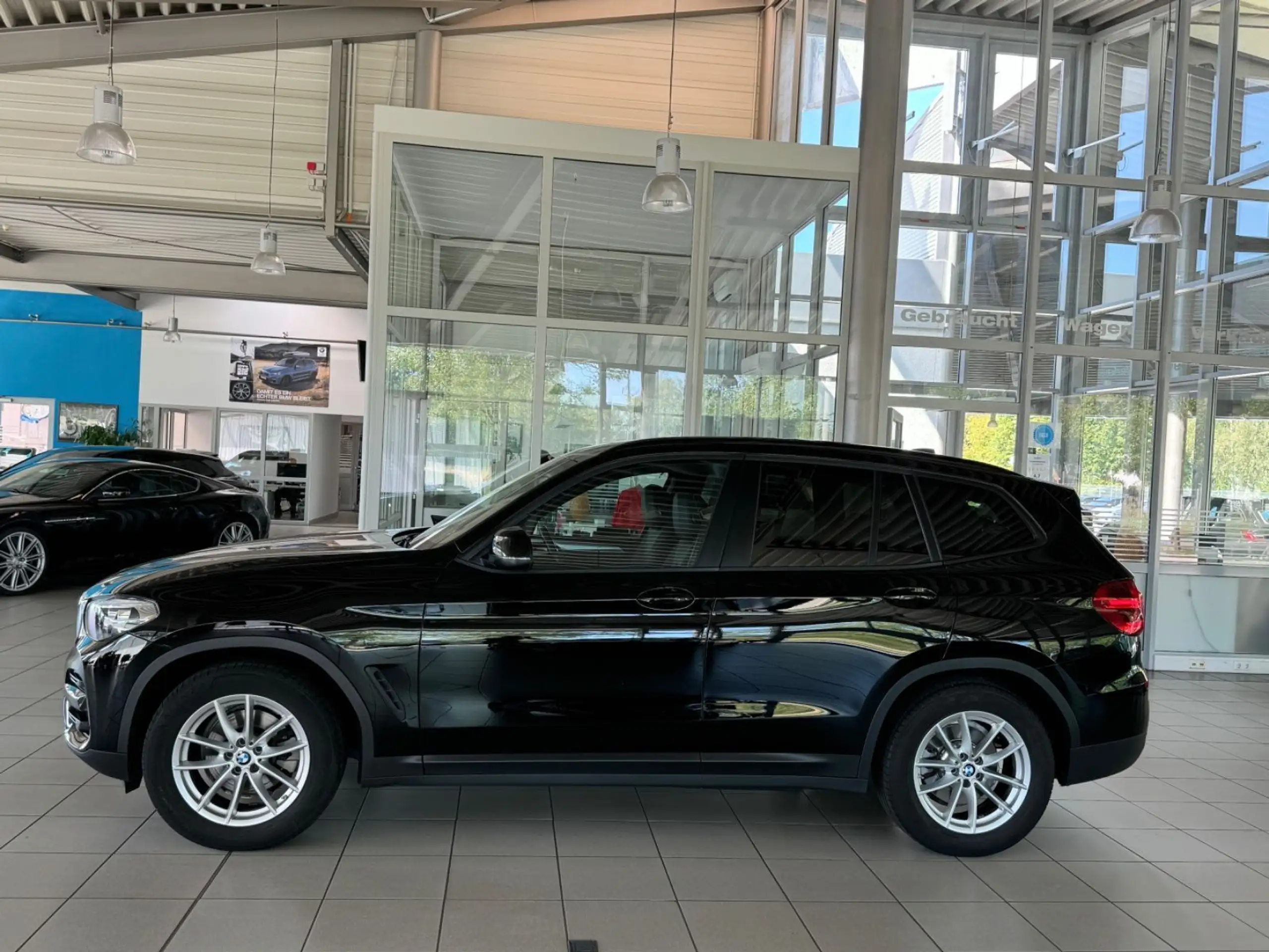 BMW - X3