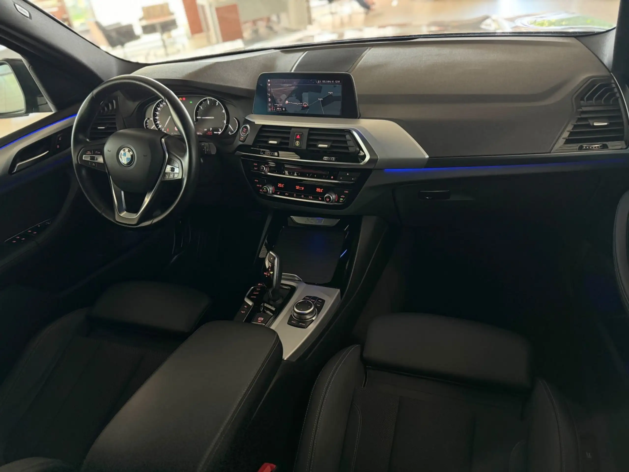 BMW - X3