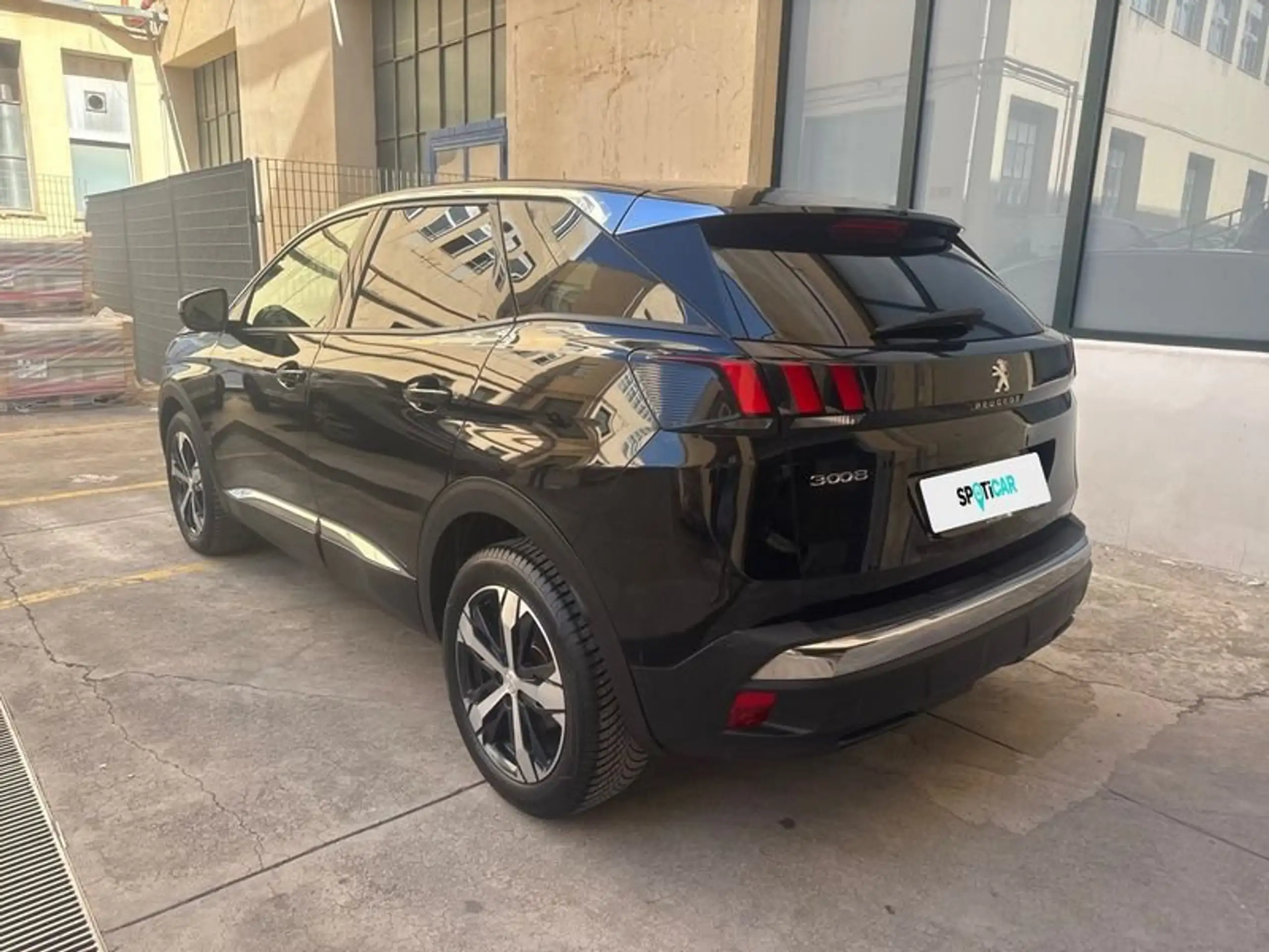 Peugeot - 3008