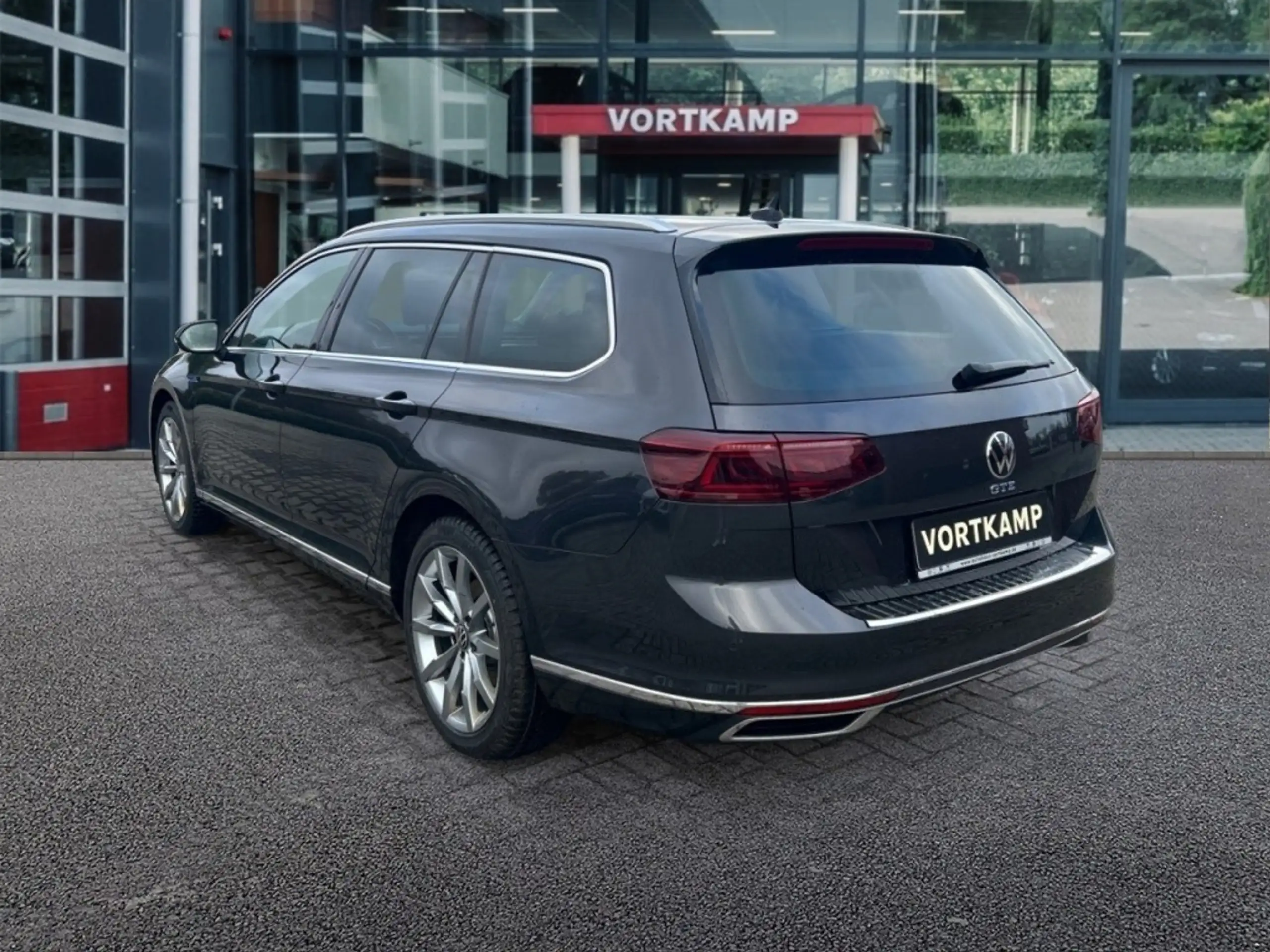 Volkswagen - Passat Variant