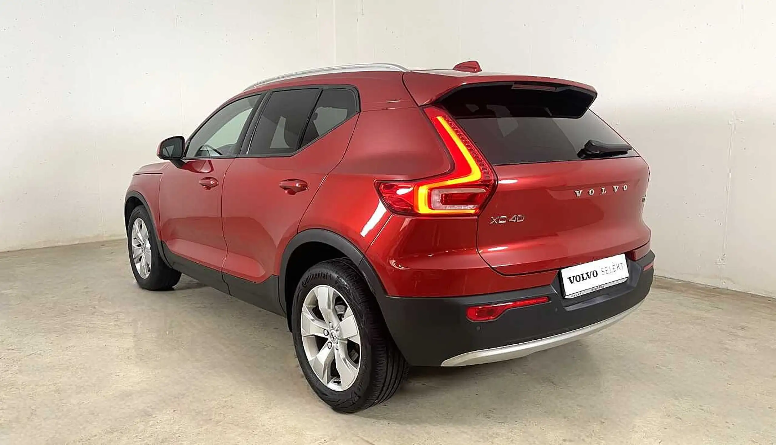 Volvo - XC40