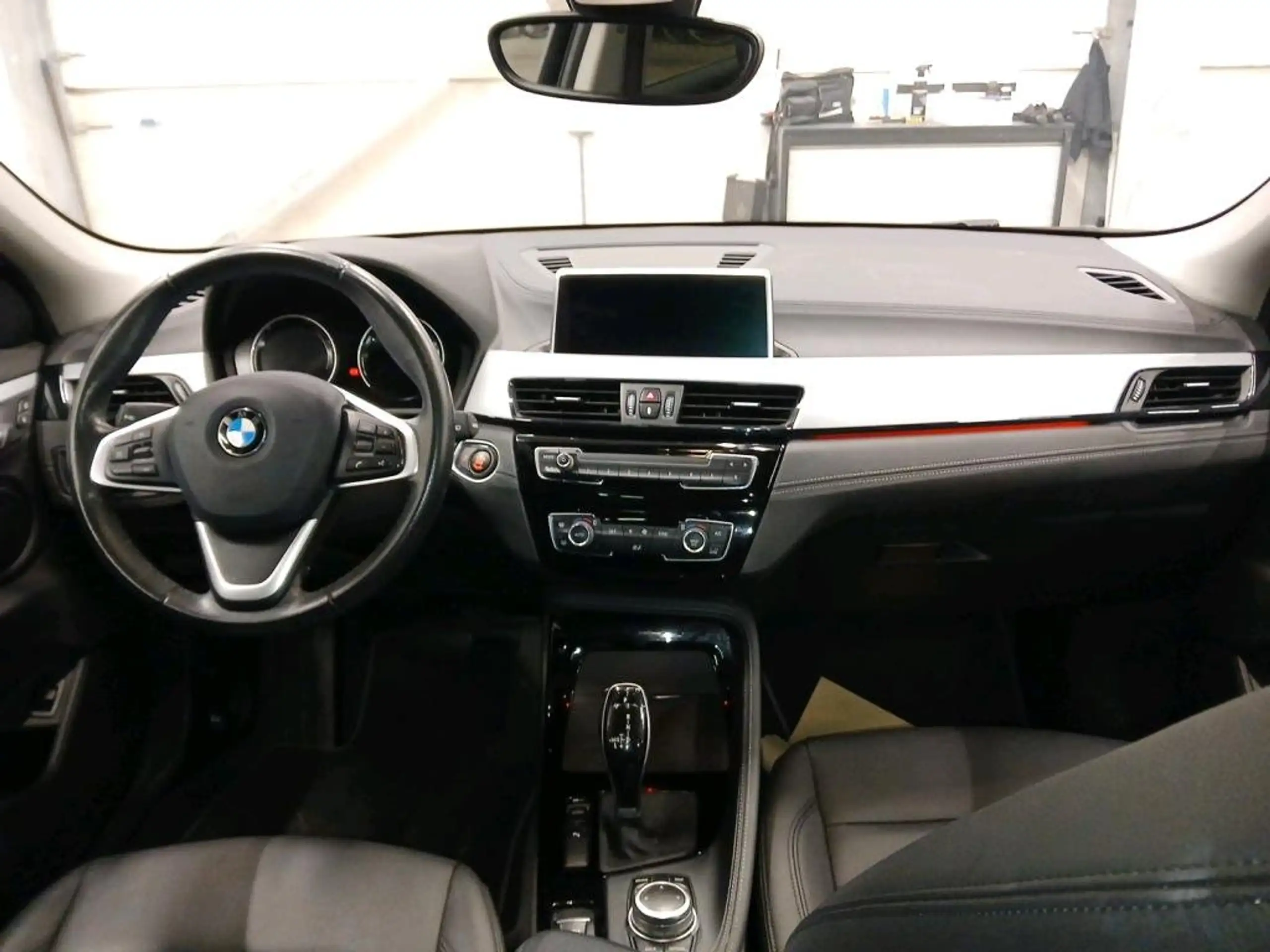 BMW - X2