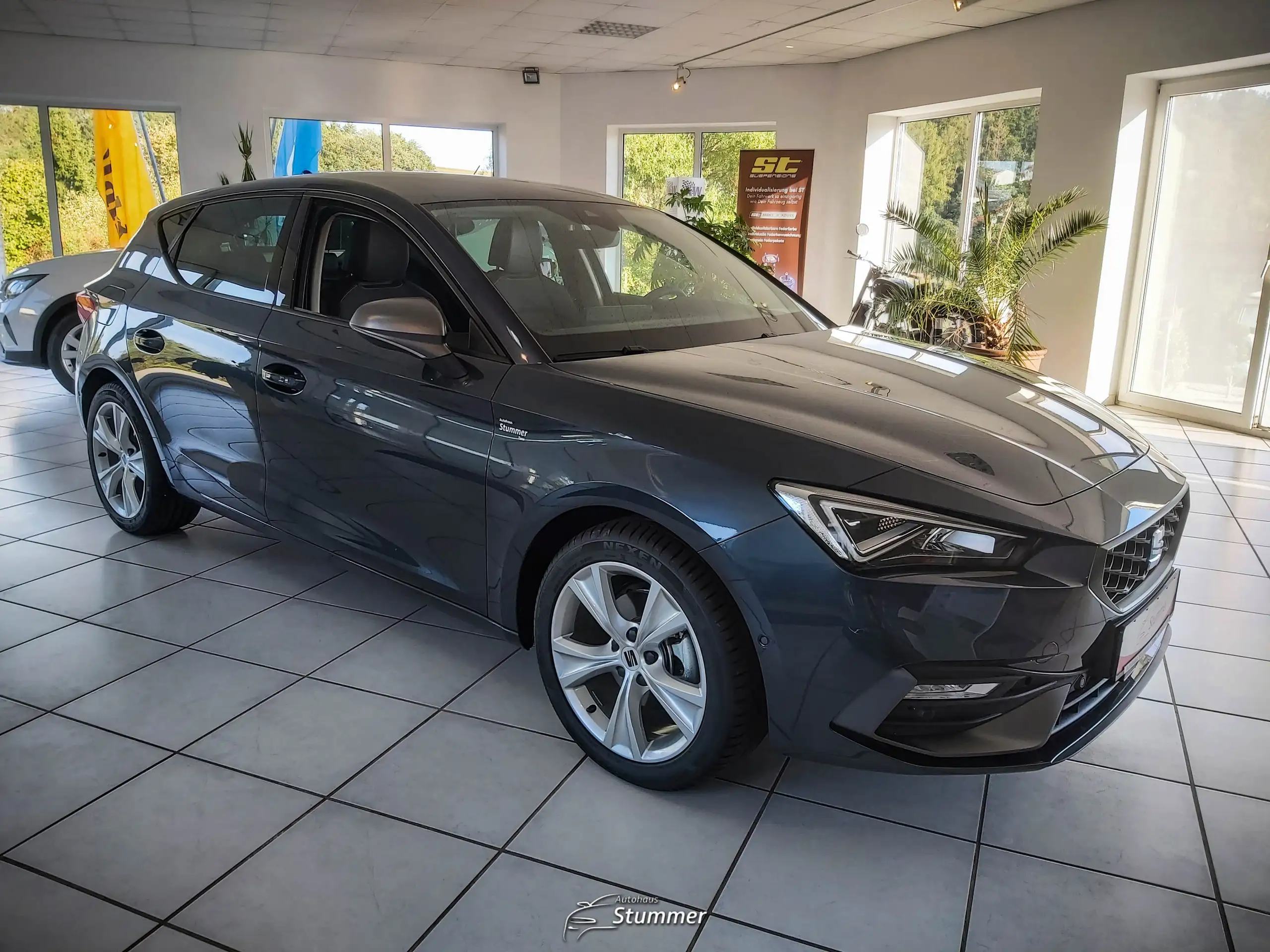 SEAT - Leon