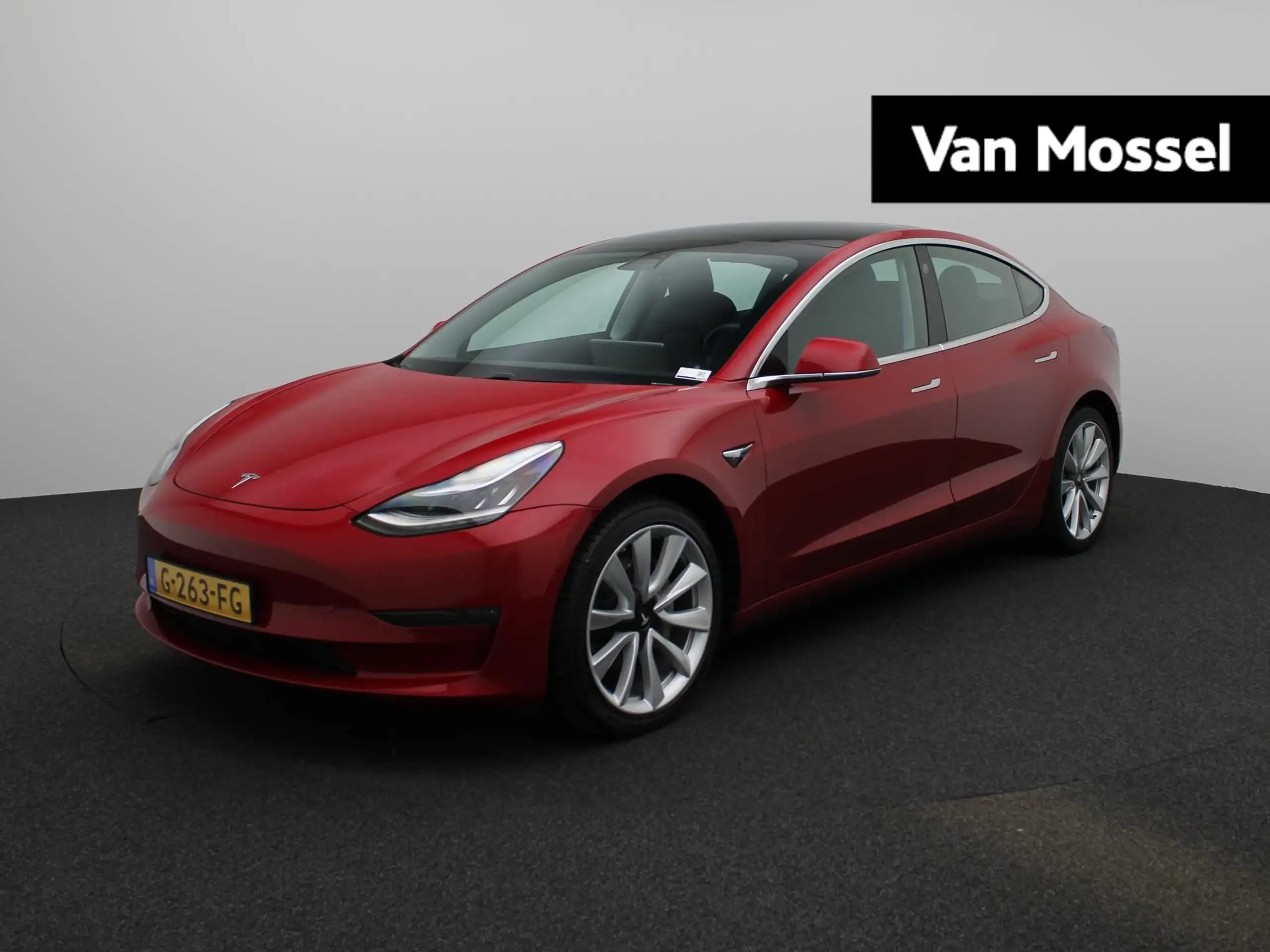 Tesla - Model 3