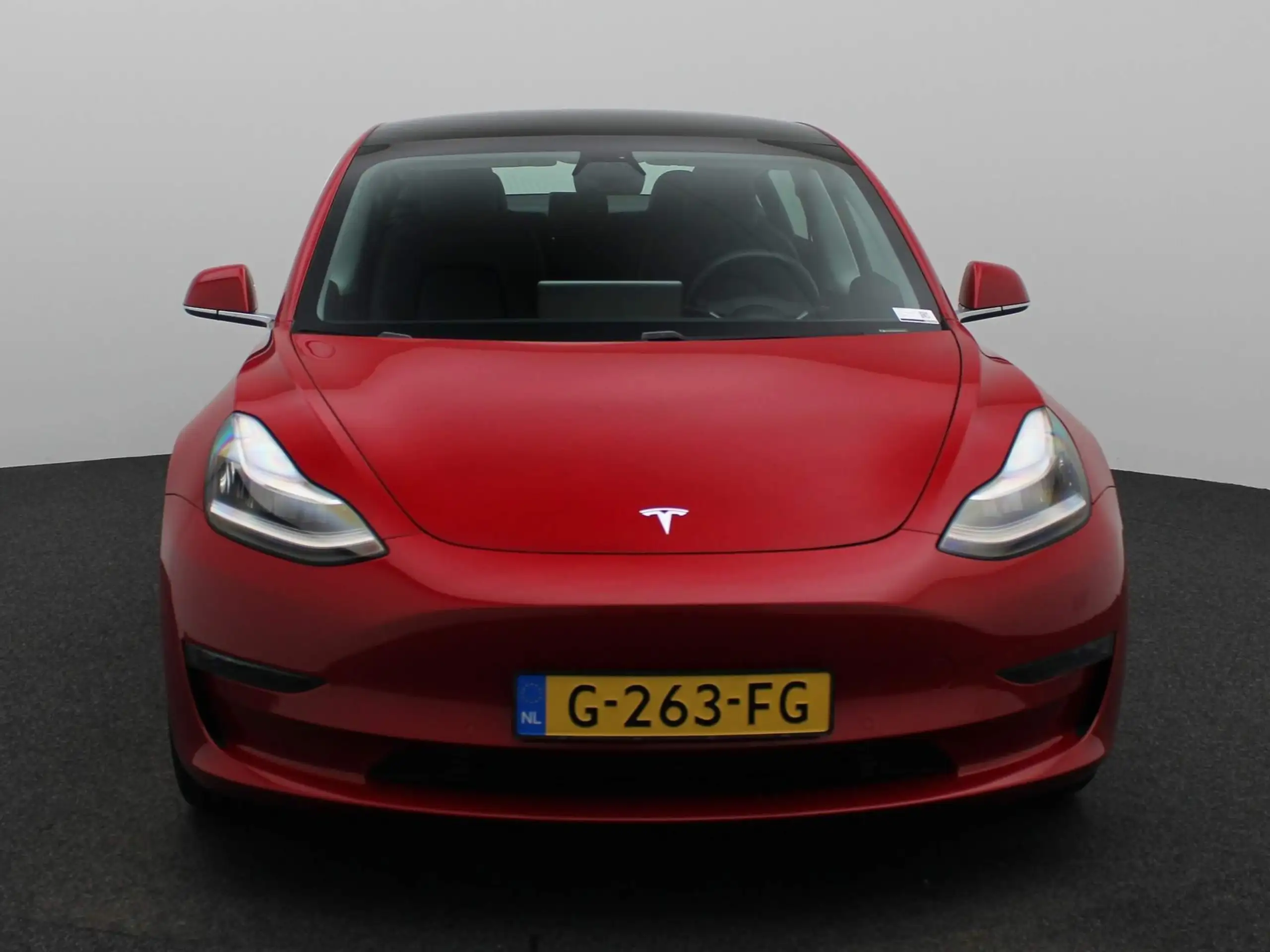 Tesla - Model 3