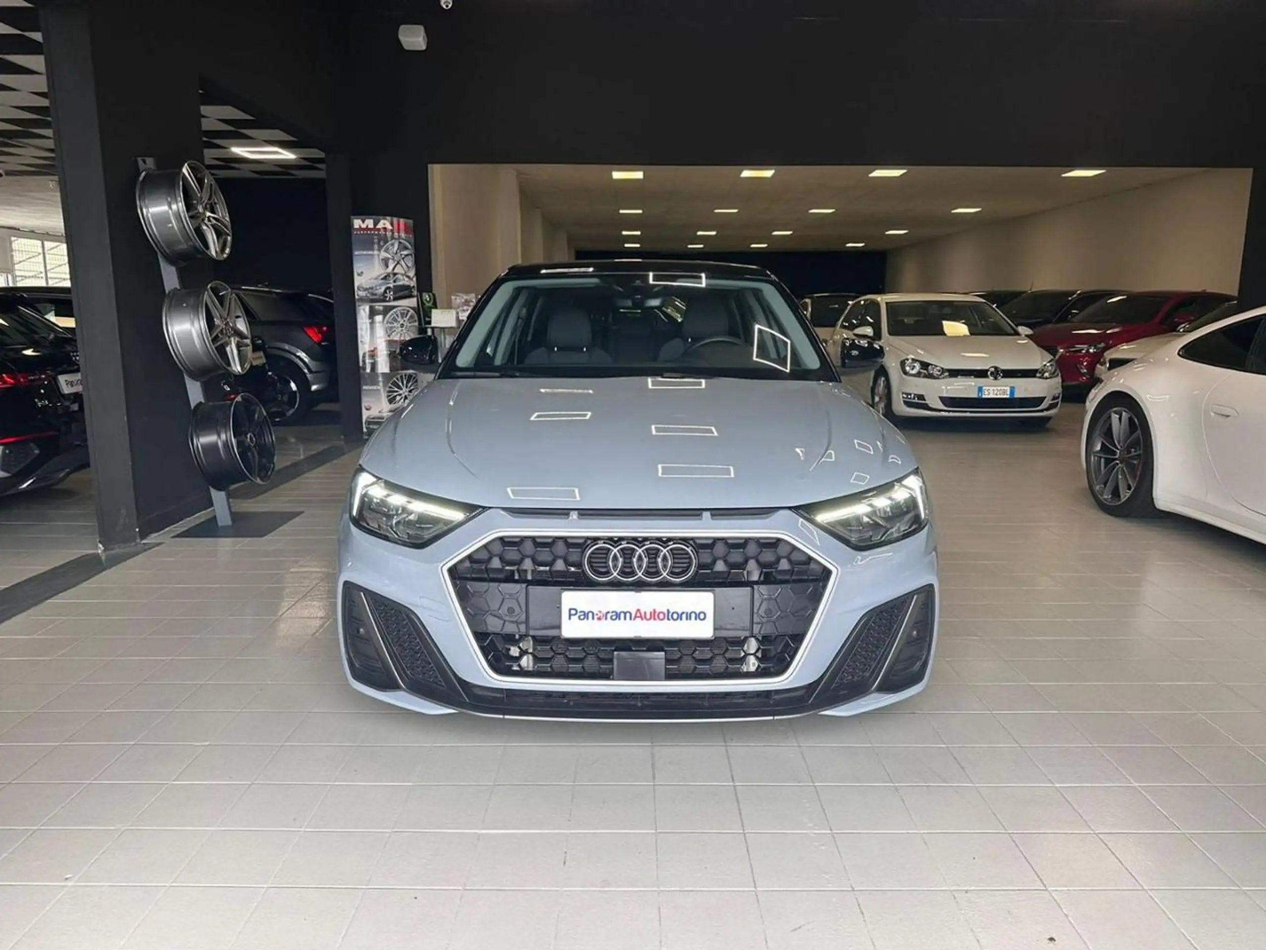 Audi - A1