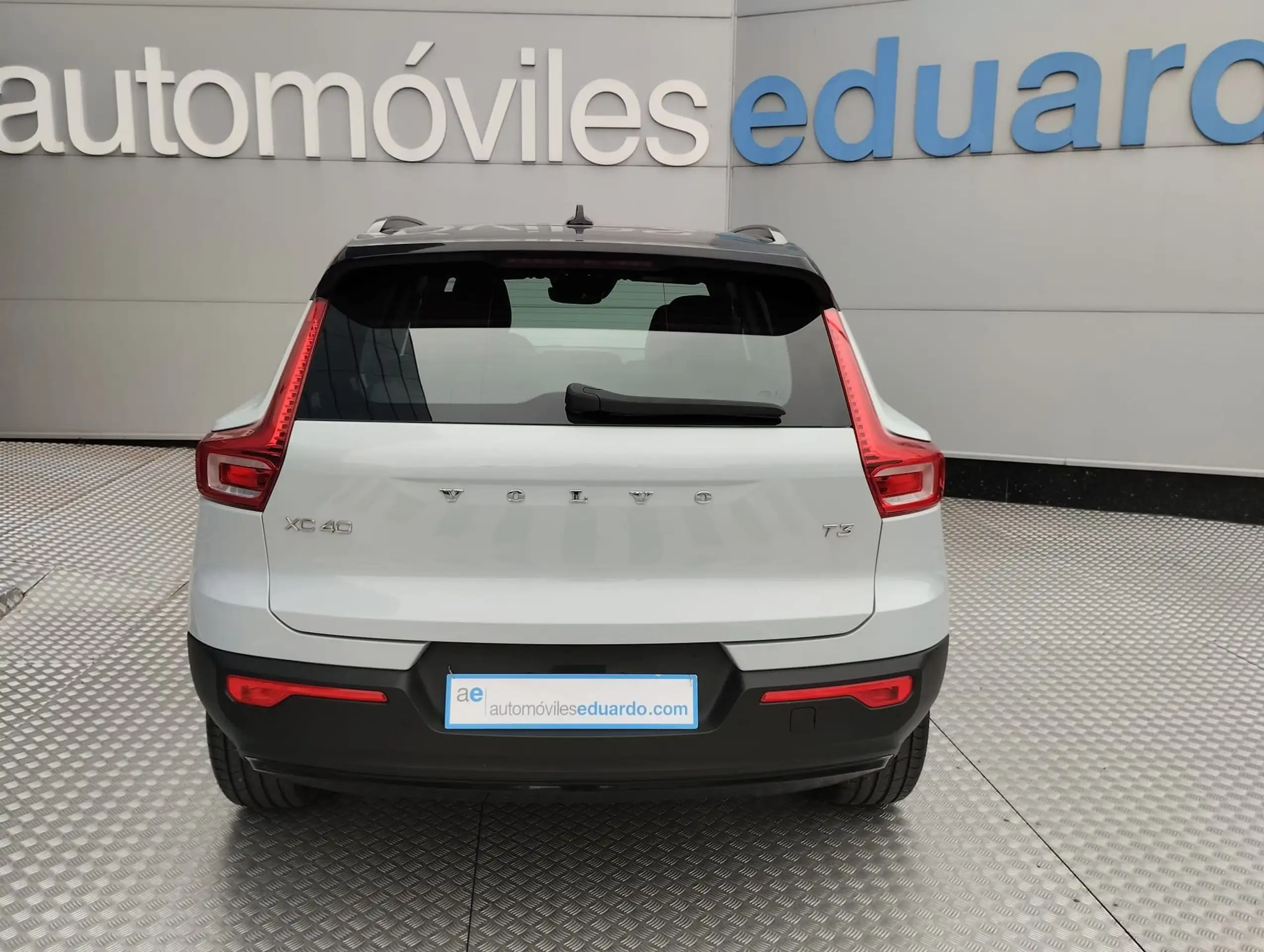 Volvo - XC40