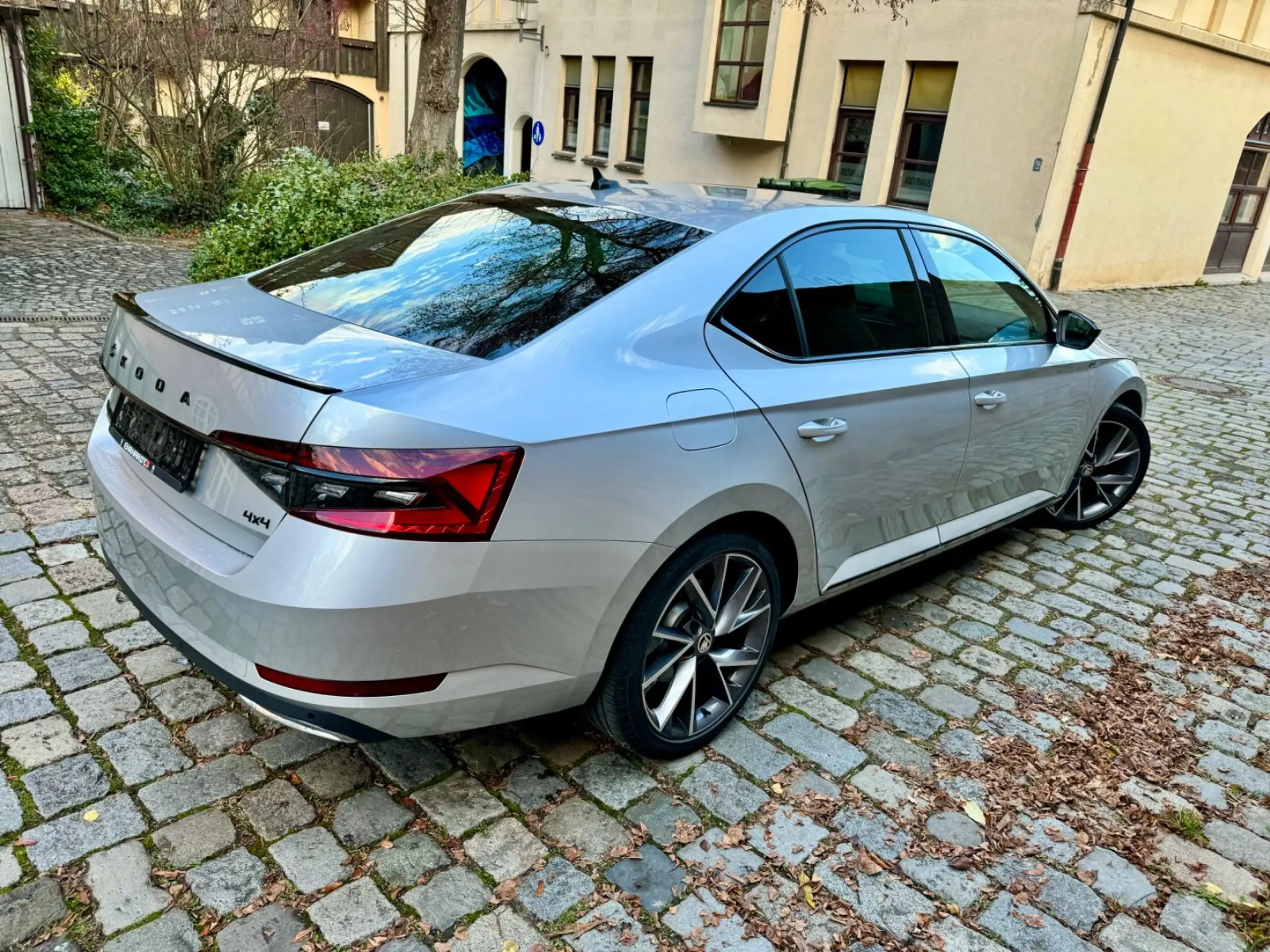 Skoda - Superb