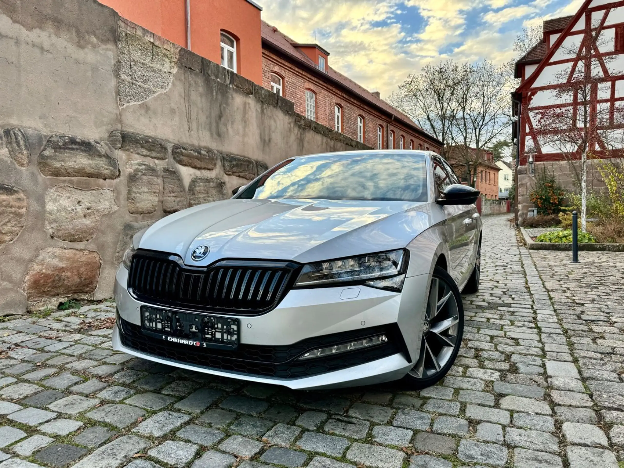 Skoda - Superb