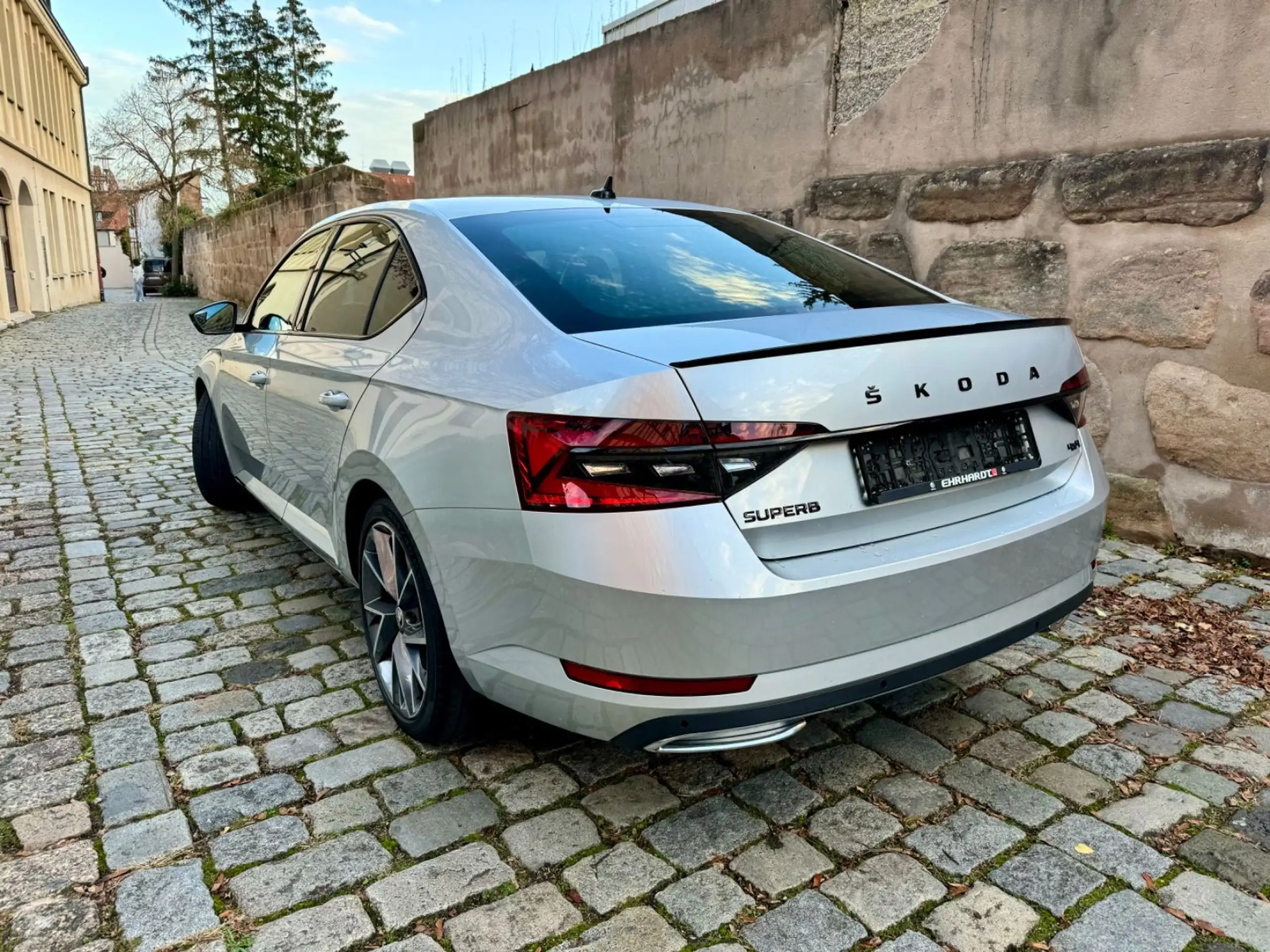 Skoda - Superb