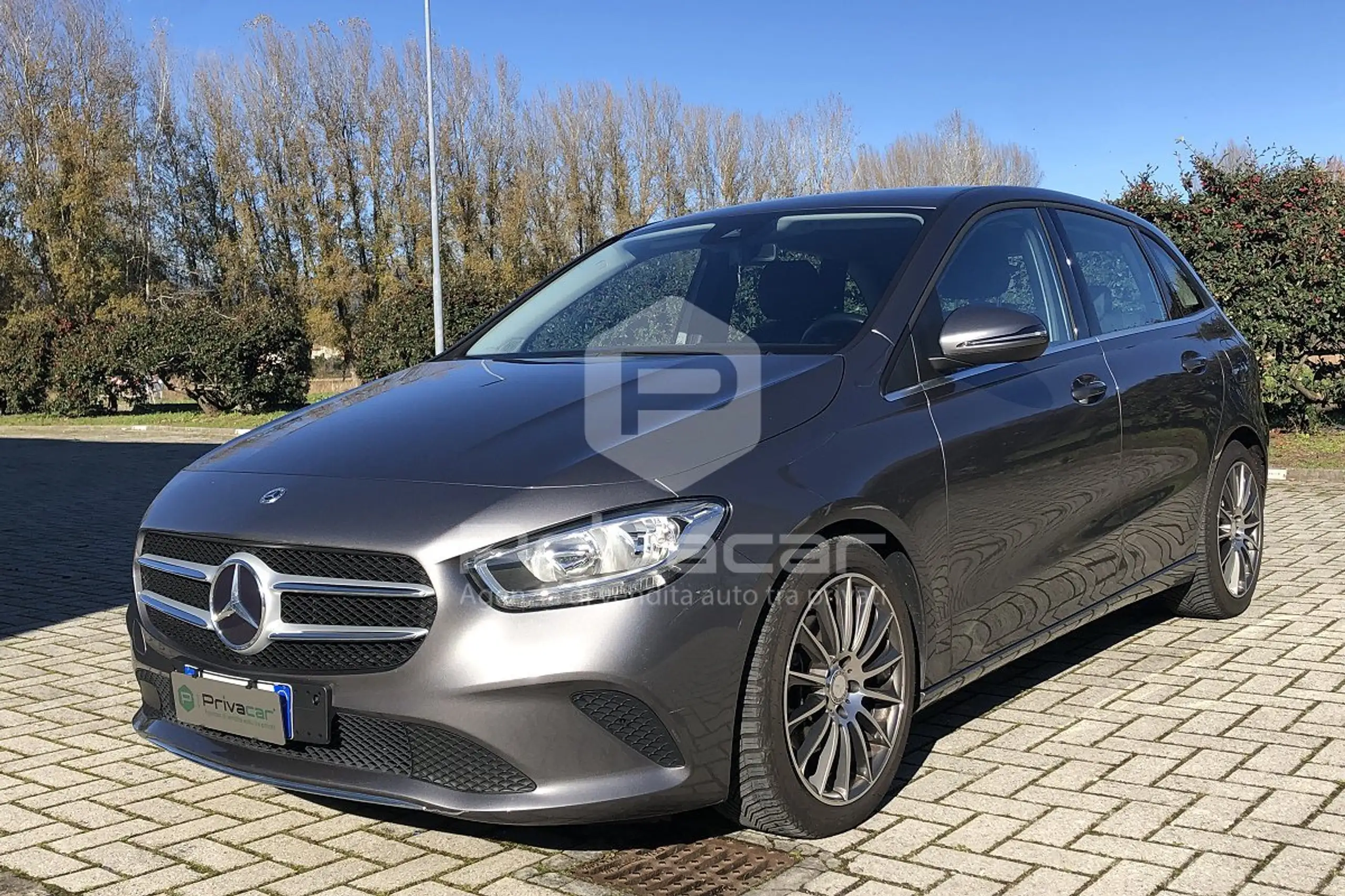 Mercedes-Benz B 180 2022