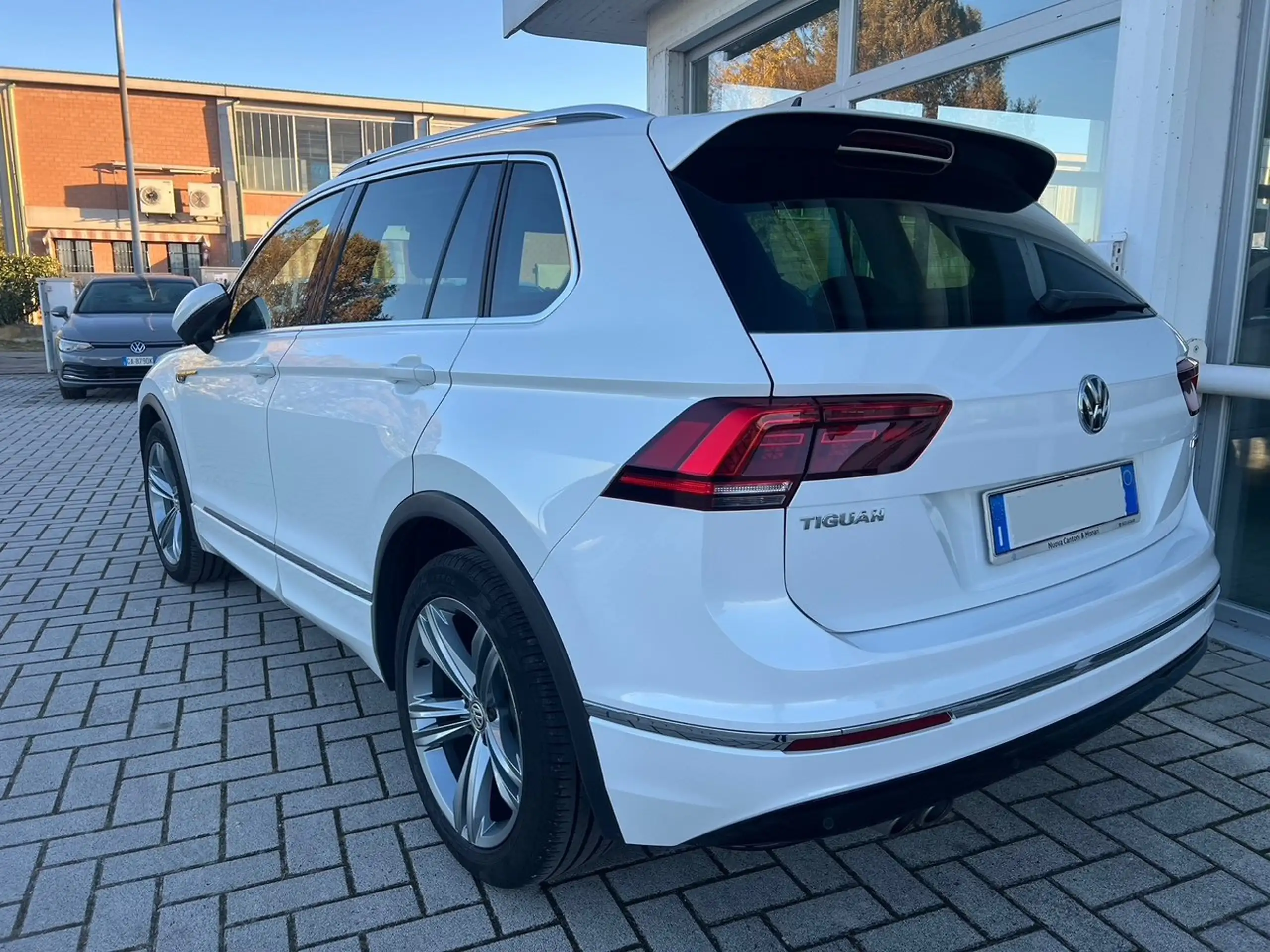 Volkswagen - Tiguan