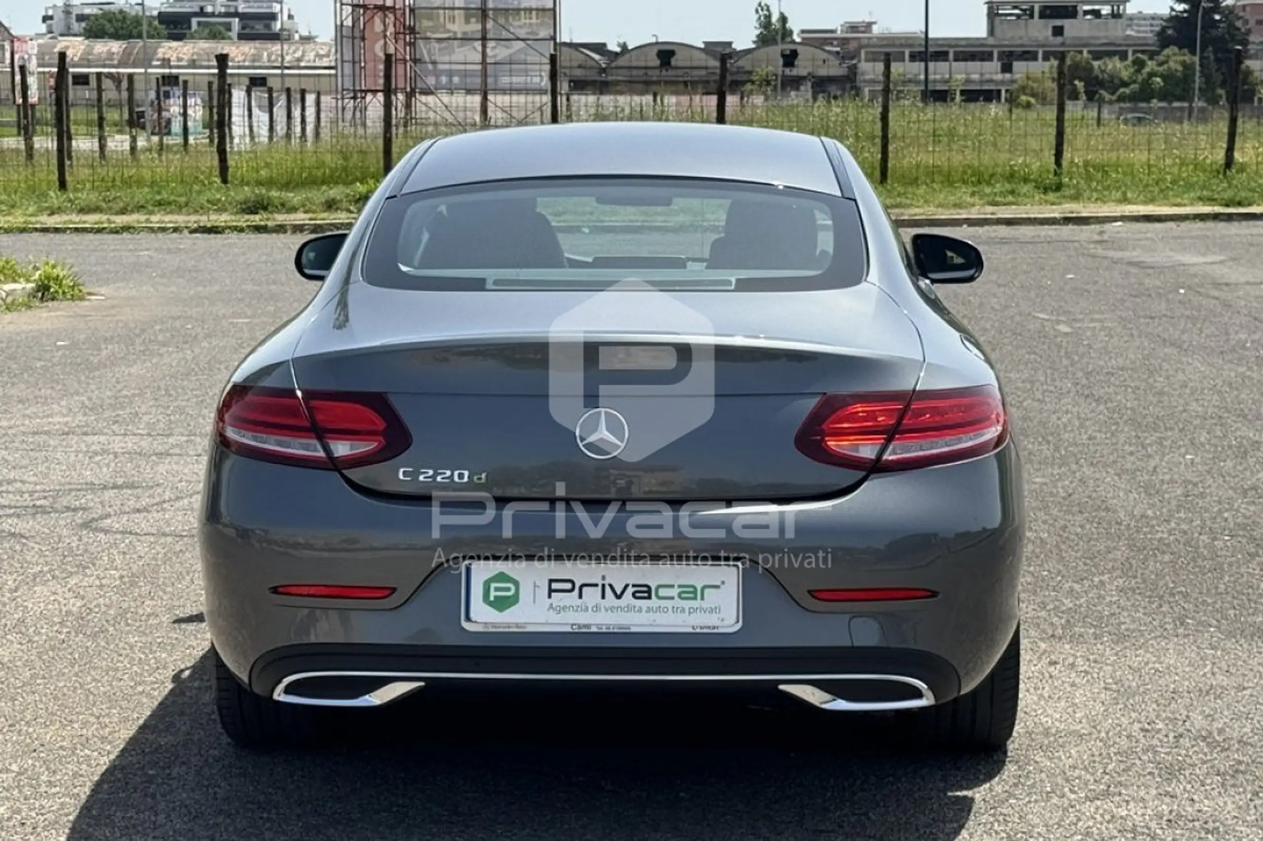 Mercedes-Benz - C 220