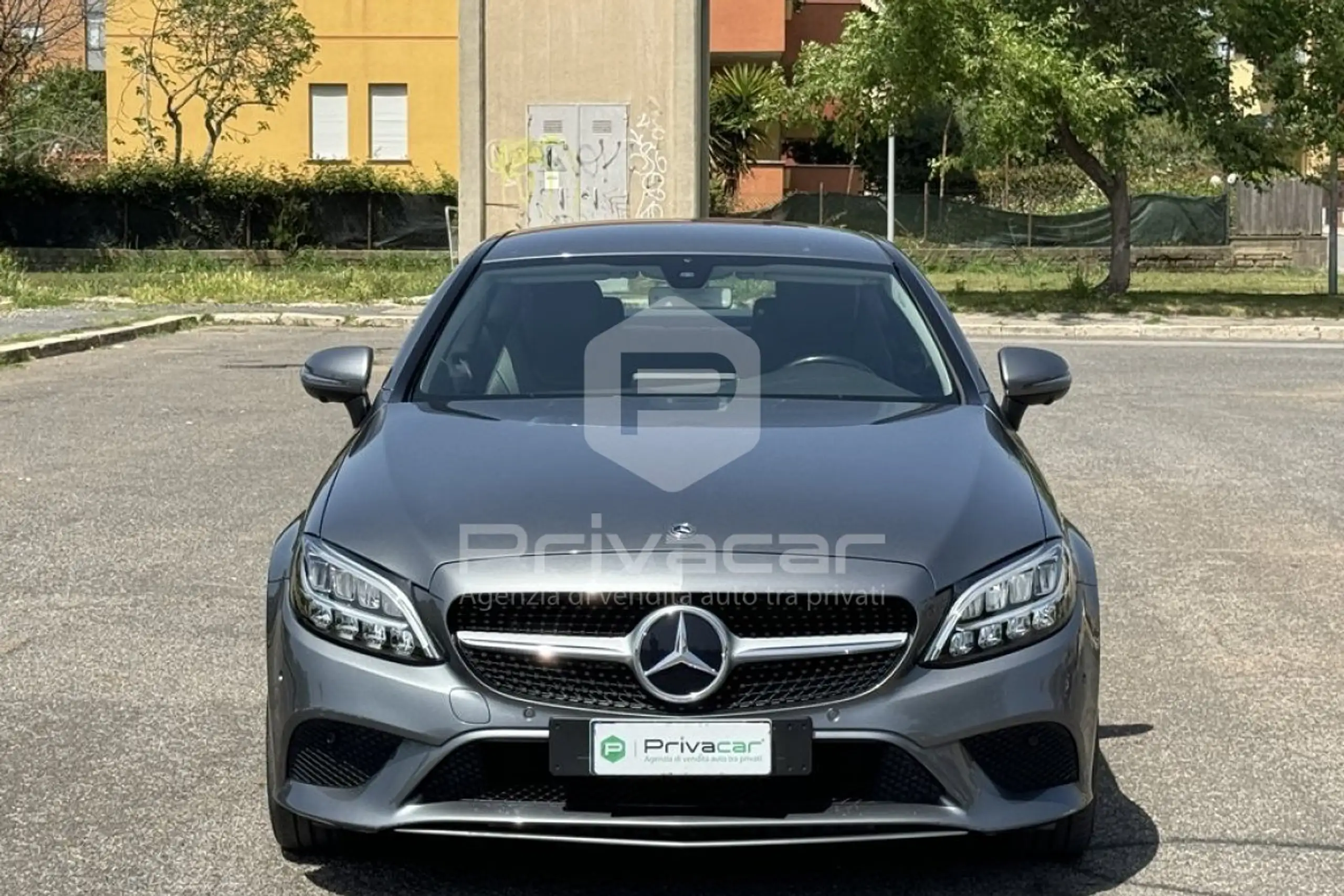 Mercedes-Benz - C 220