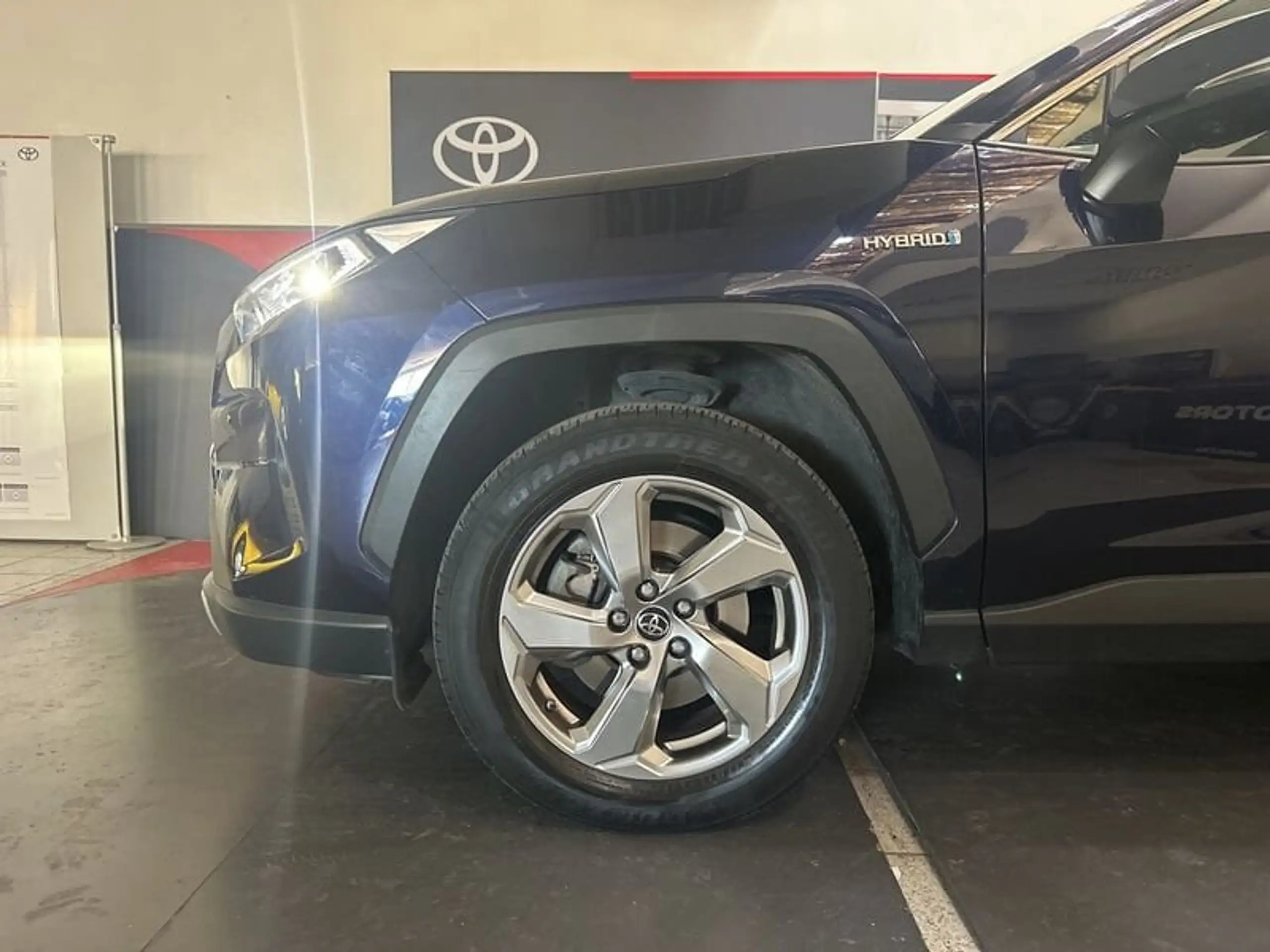 Toyota - RAV 4