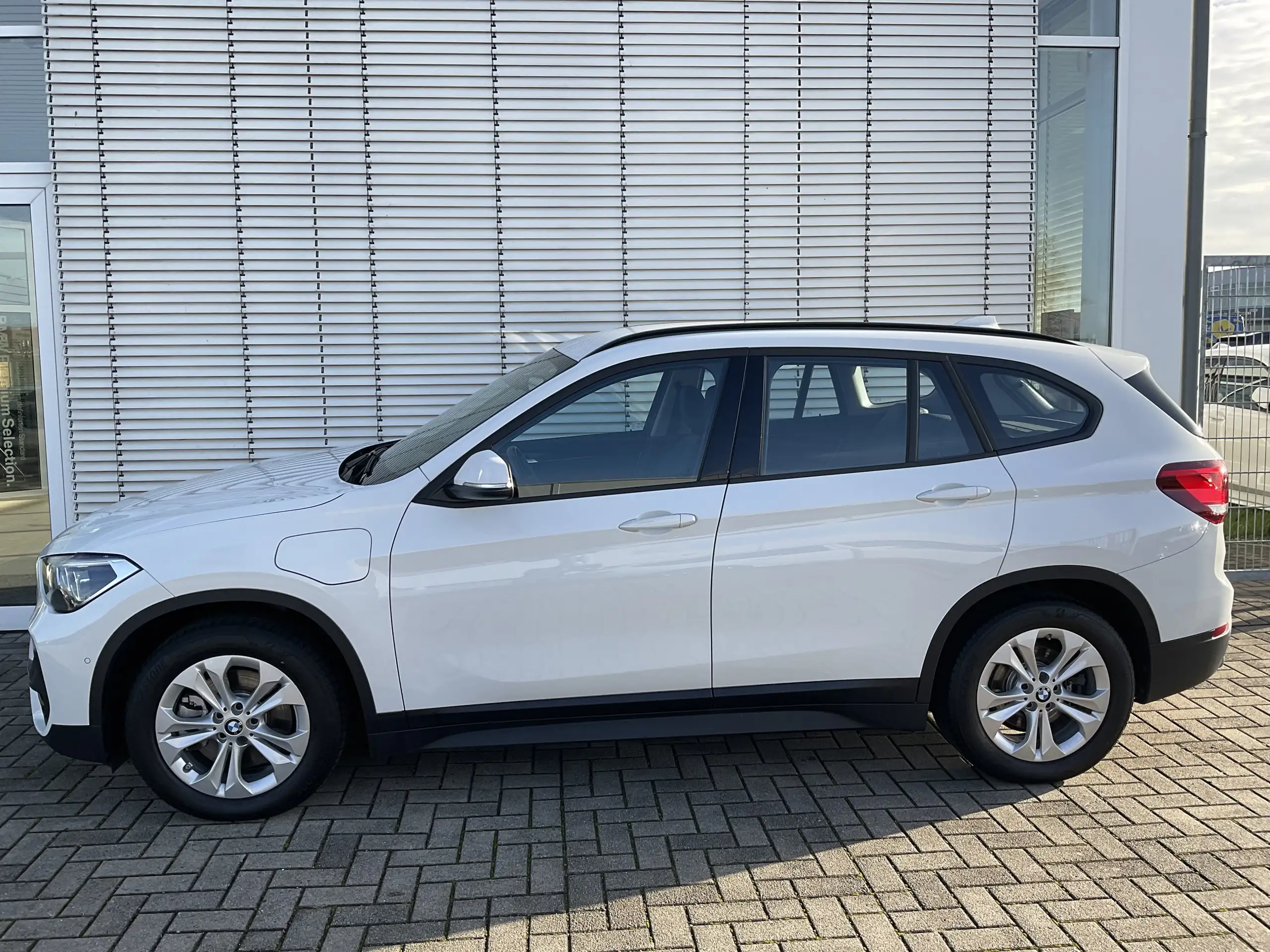 BMW - X1