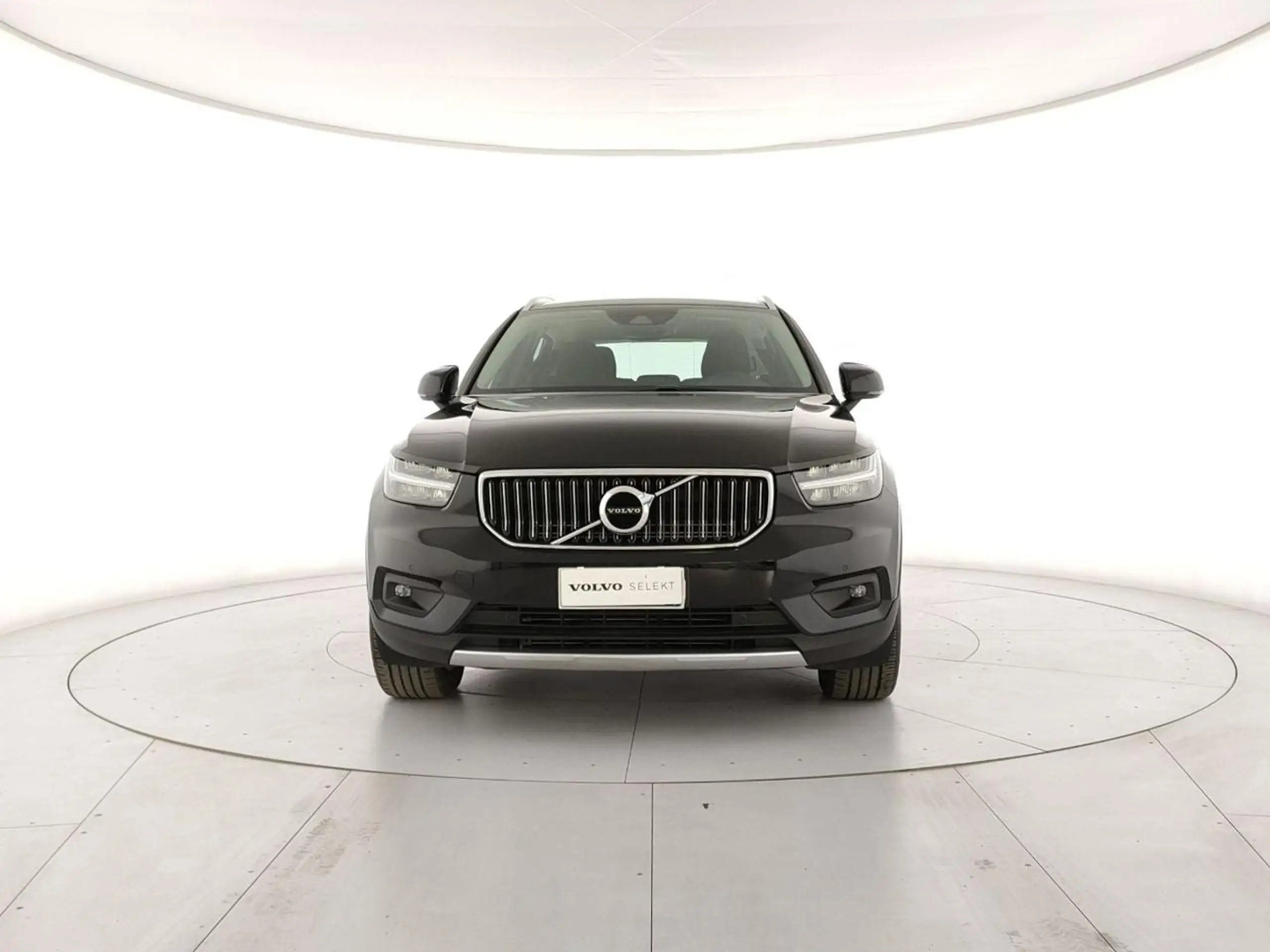 Volvo - XC40