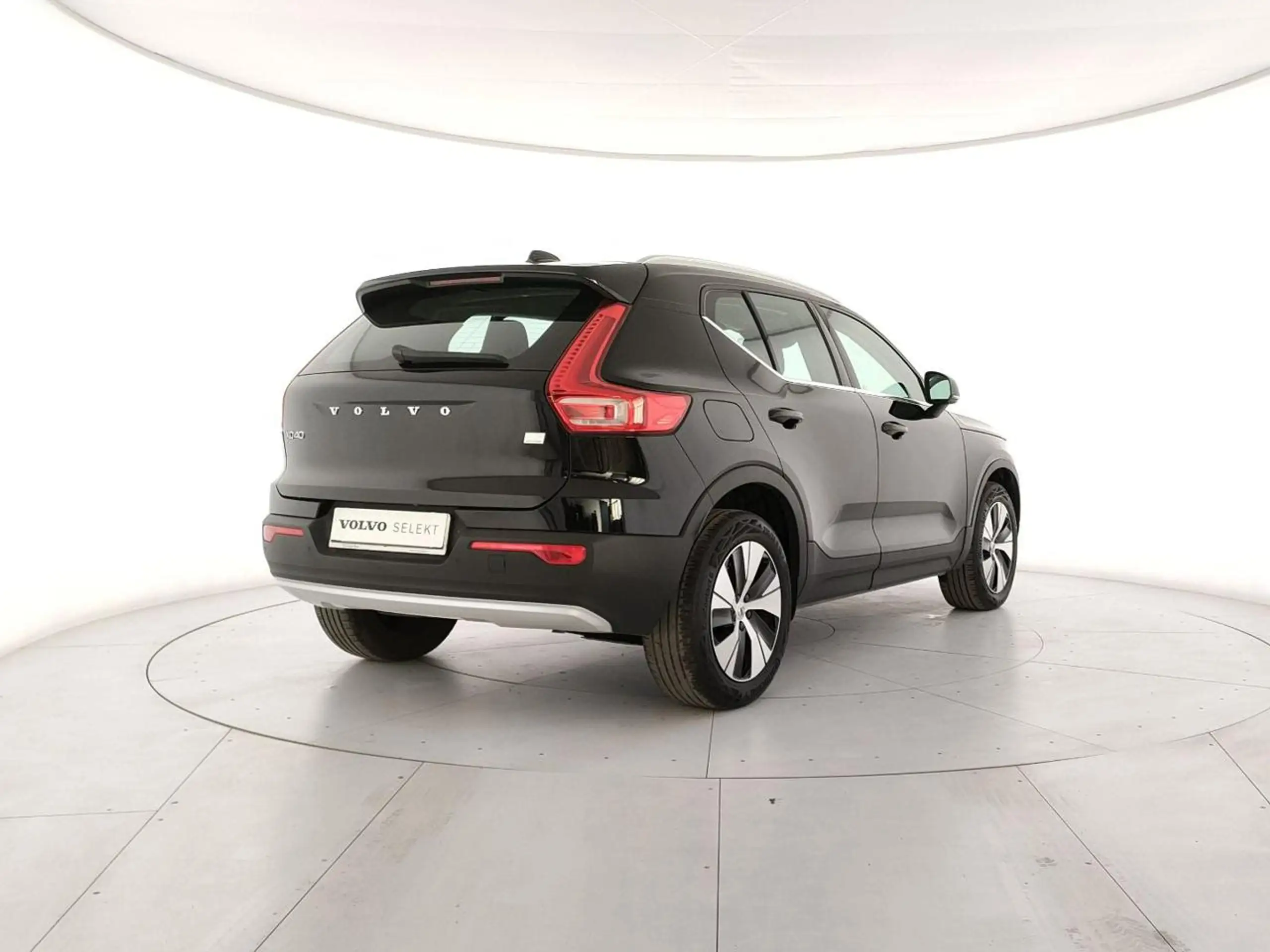 Volvo - XC40