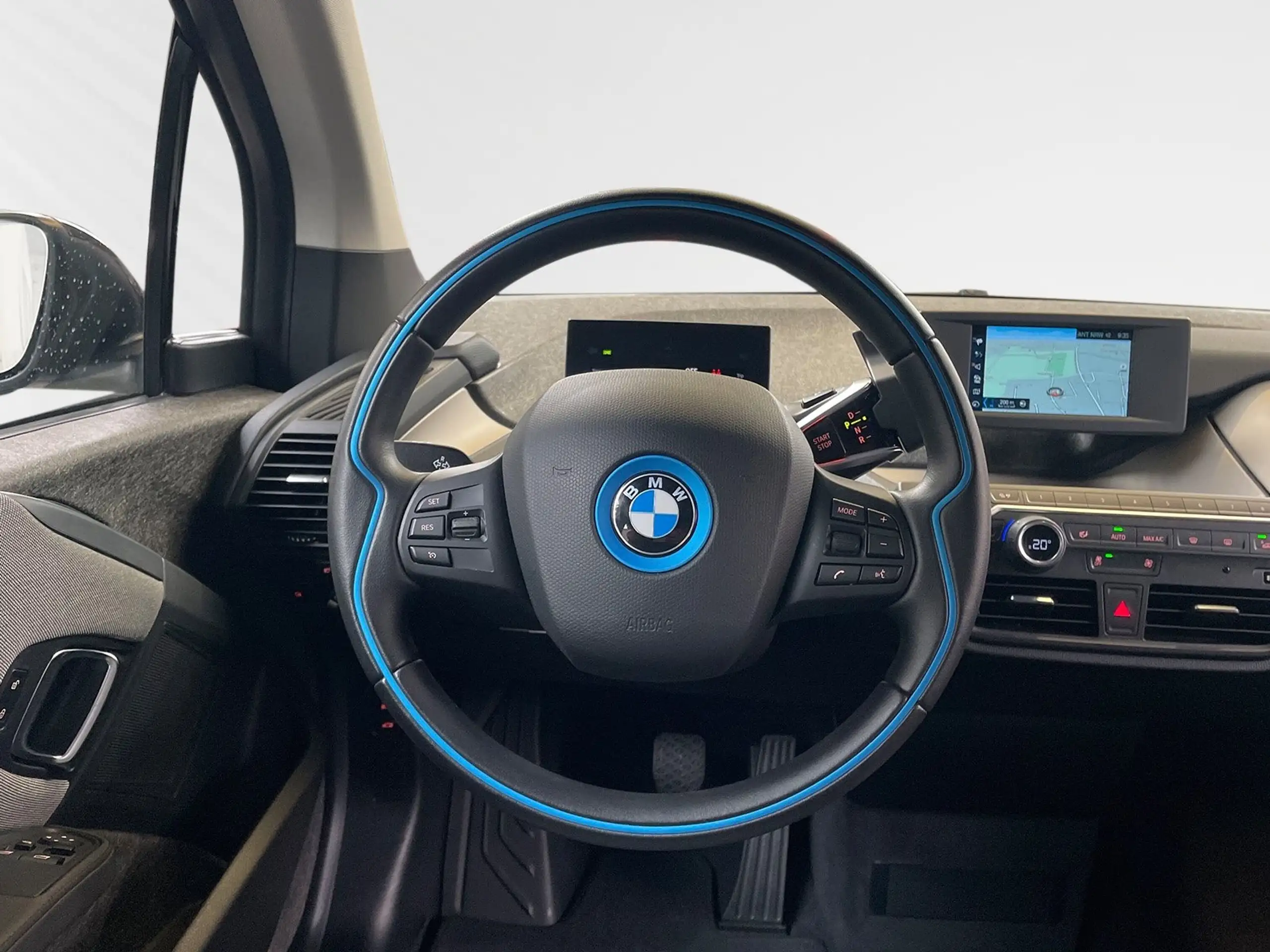 BMW - i3