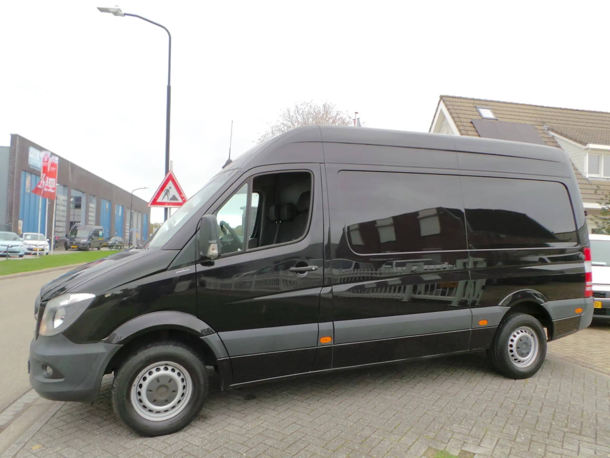 Mercedes-Benz - Sprinter