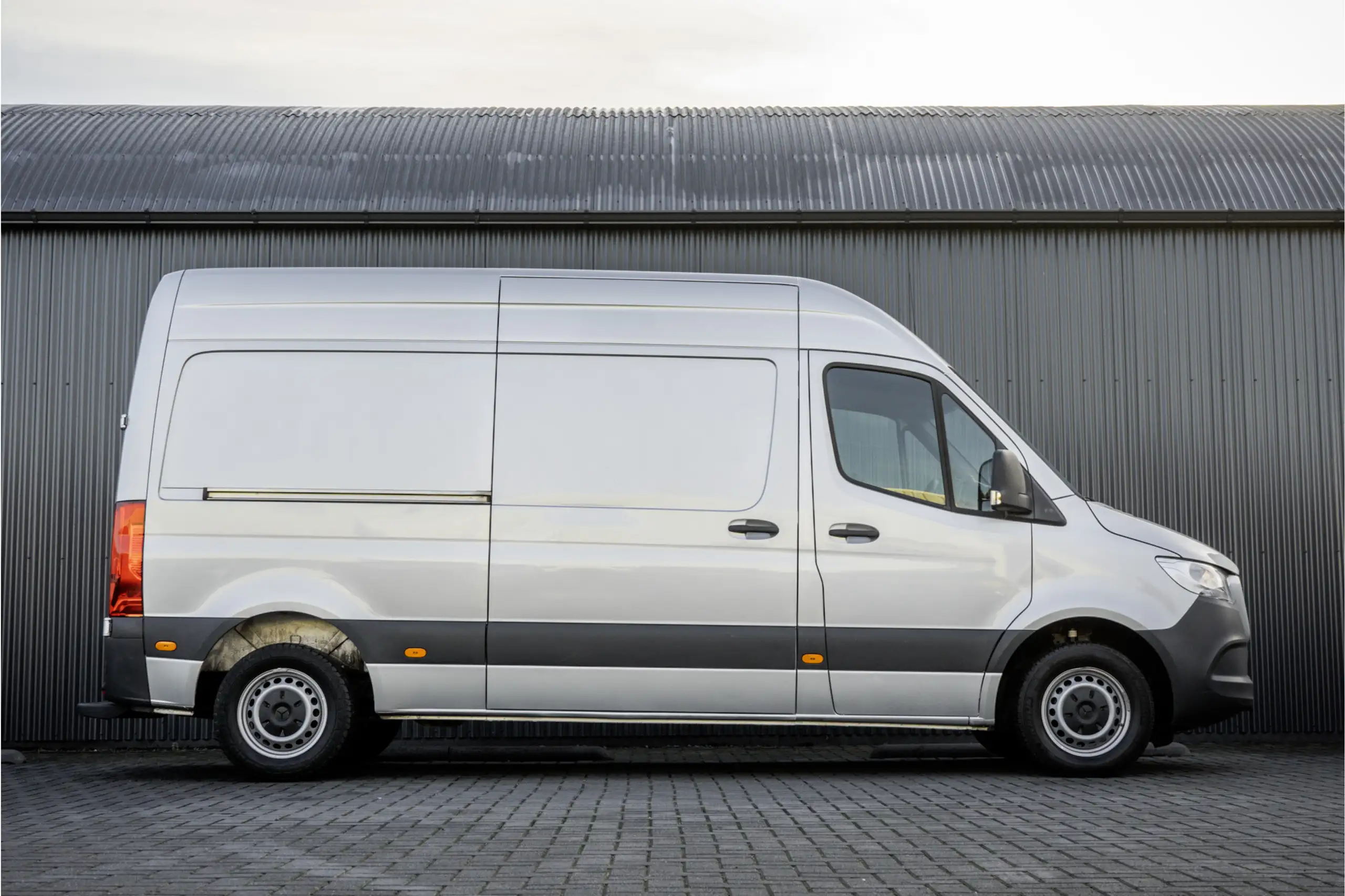 Mercedes-Benz - Sprinter