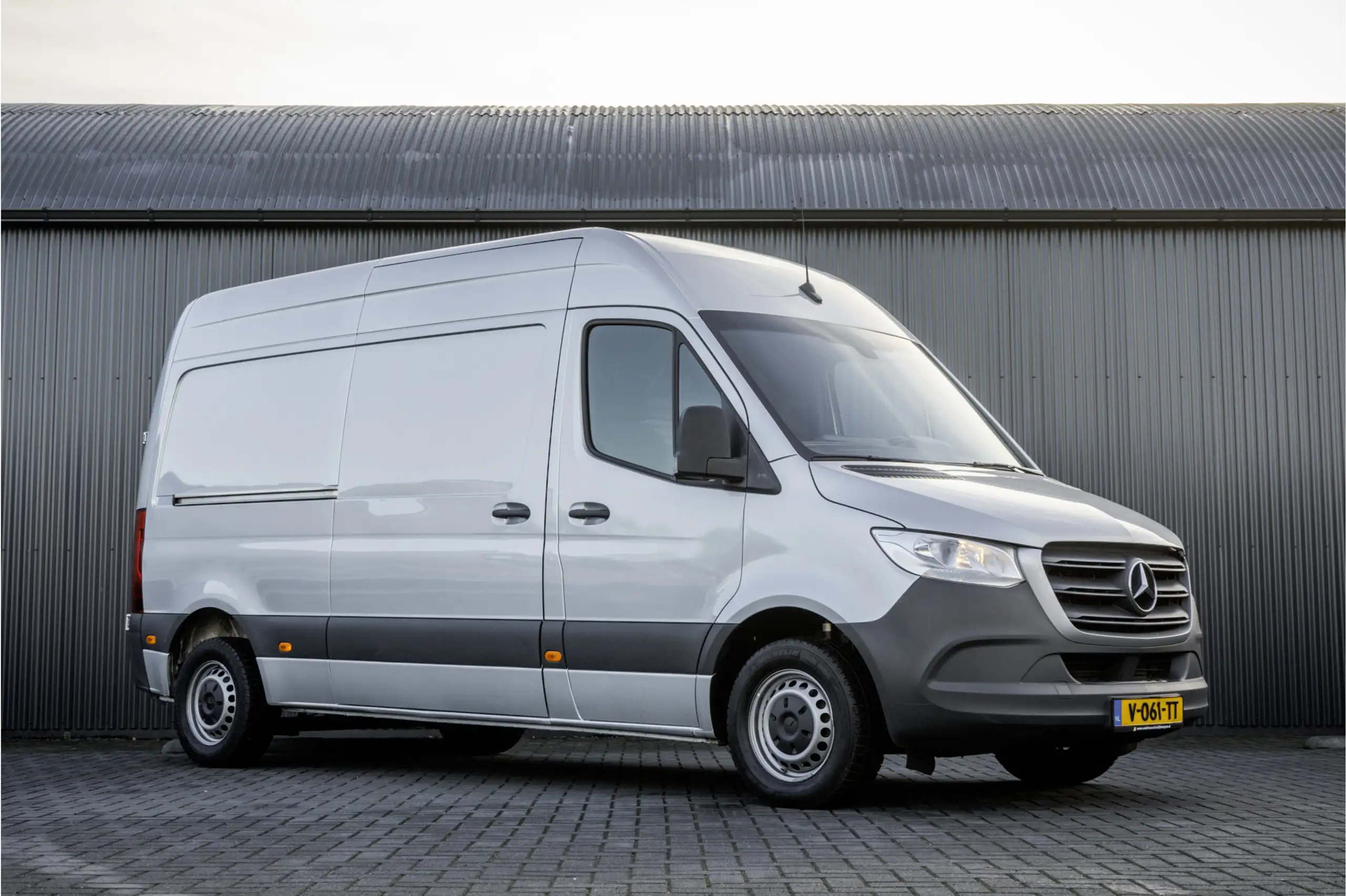 Mercedes-Benz - Sprinter