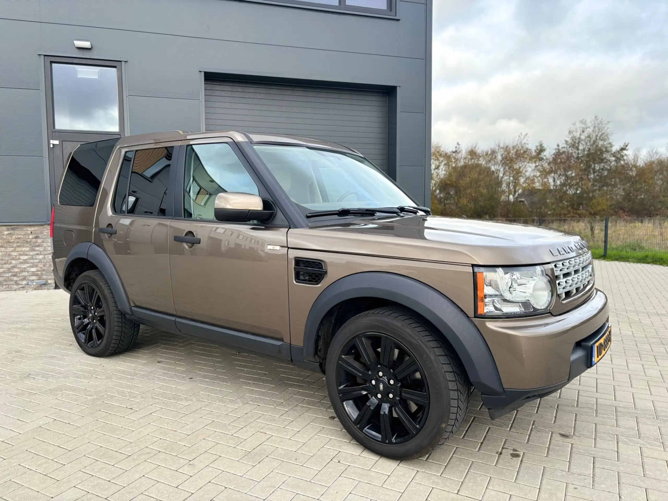 Land Rover - Discovery