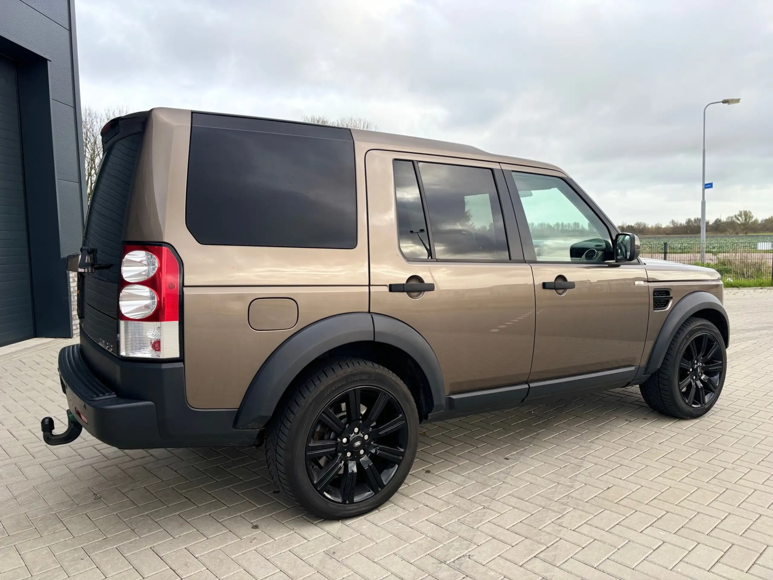 Land Rover - Discovery