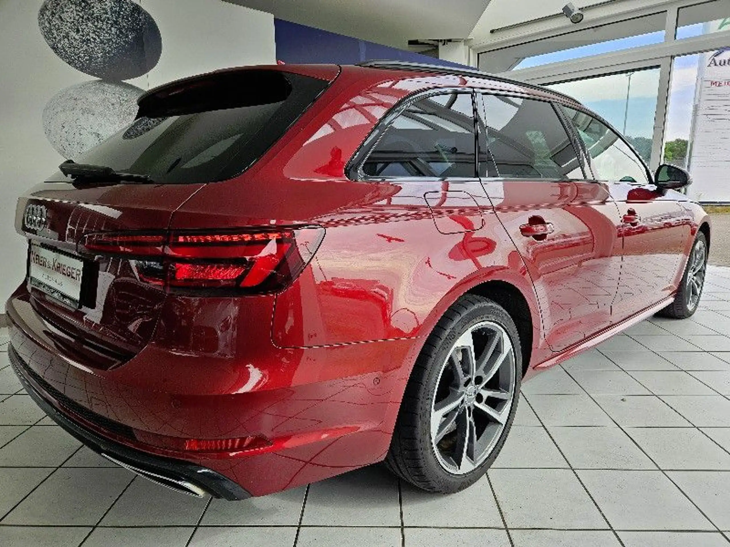 Audi - A4