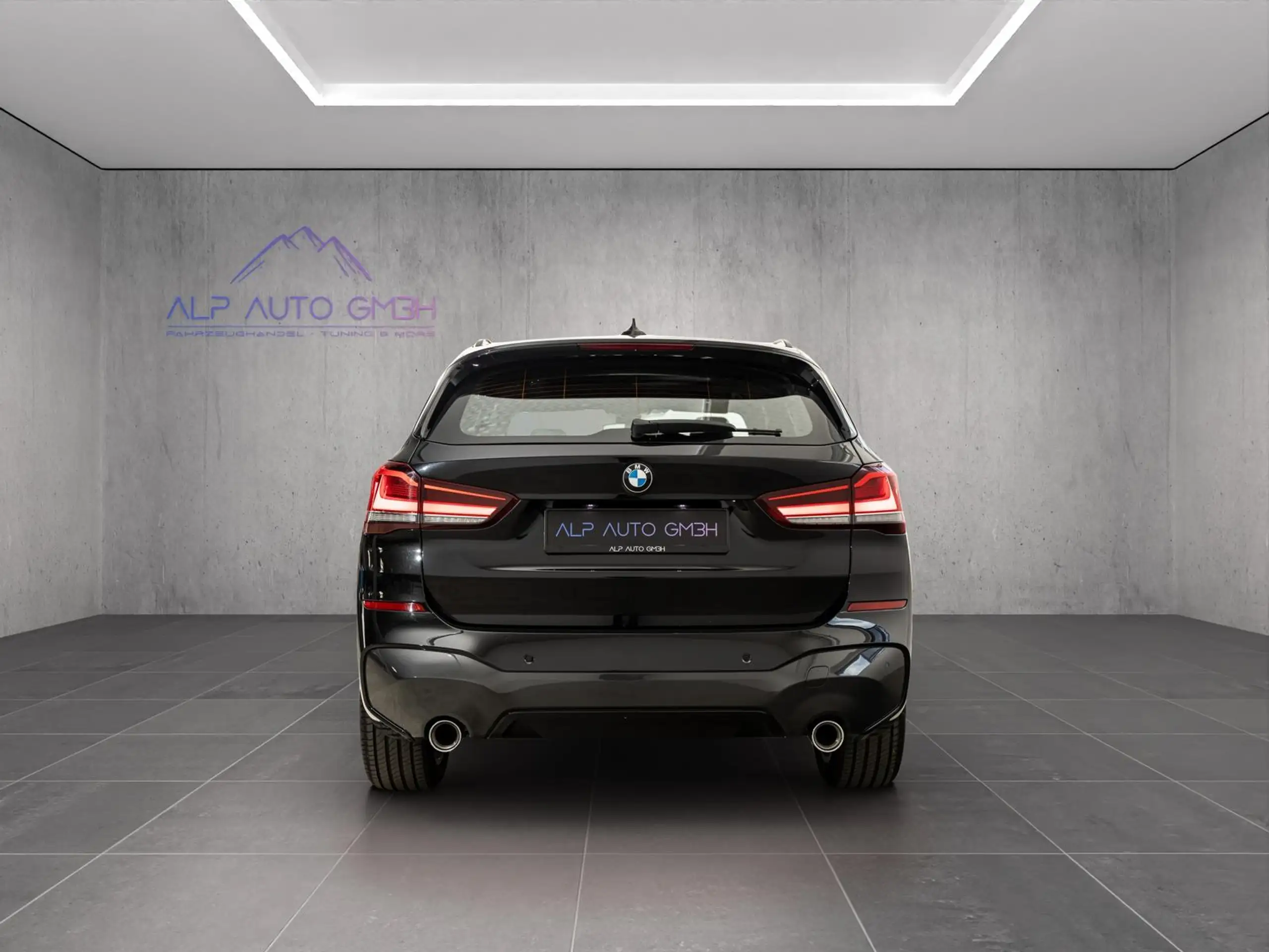 BMW - X1