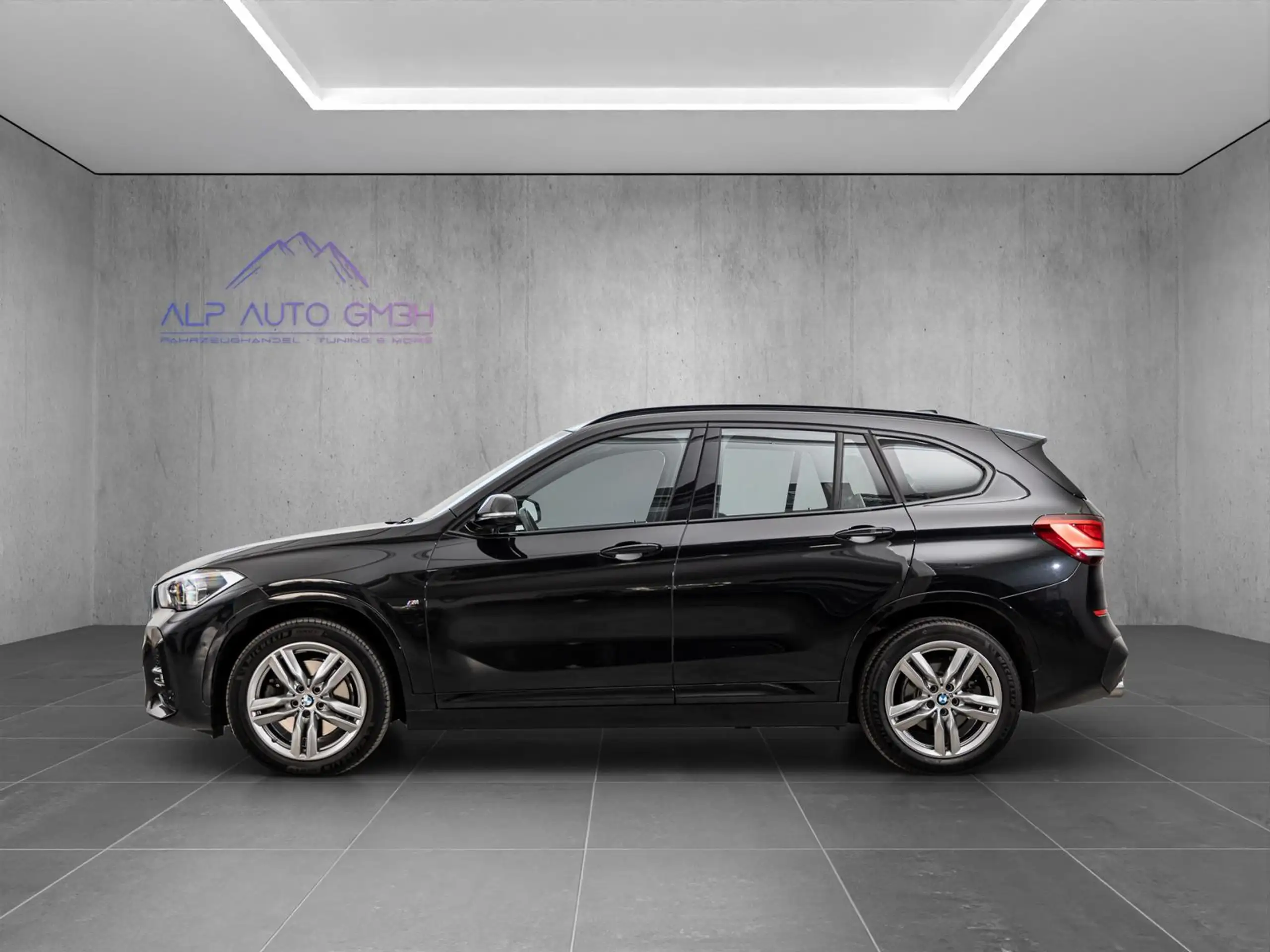 BMW - X1